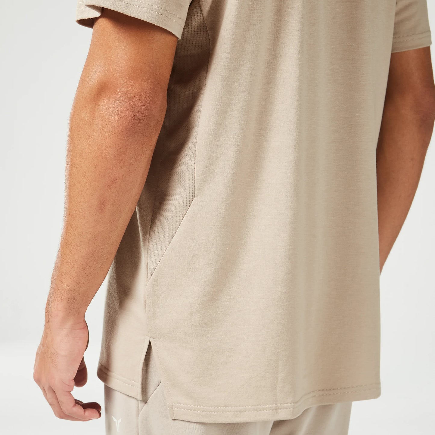 تيشيرت ايسينشال فضفاض - ترابي