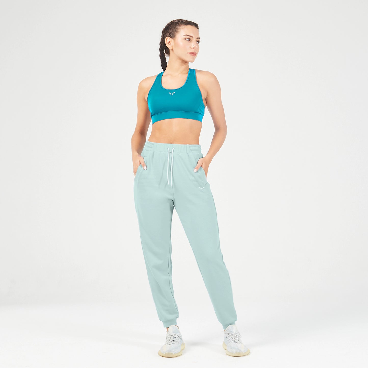 squatwolf-workout-clothes-essential-relaxed-joggers-gray-mist-gym-pants-for-women