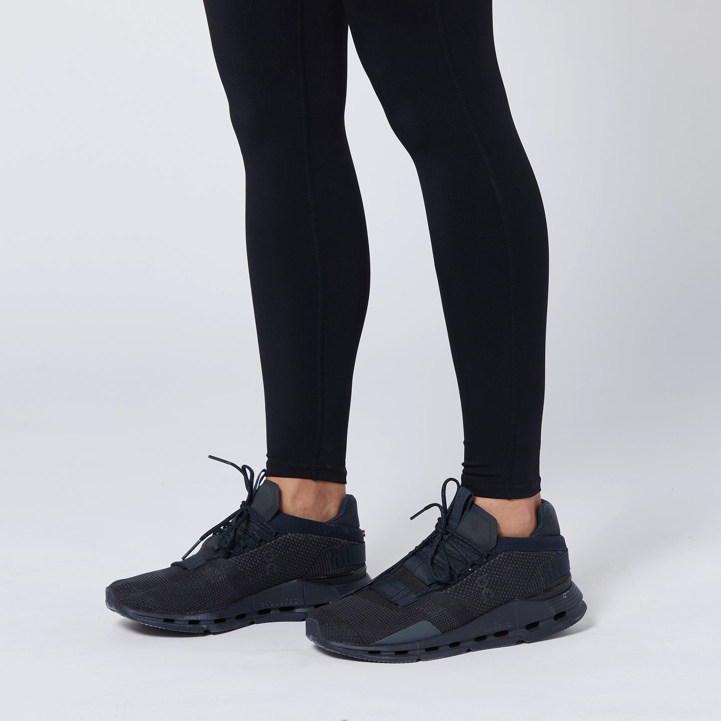 بنطال ضيق أجايل آكت من كور 27 انش - أسود