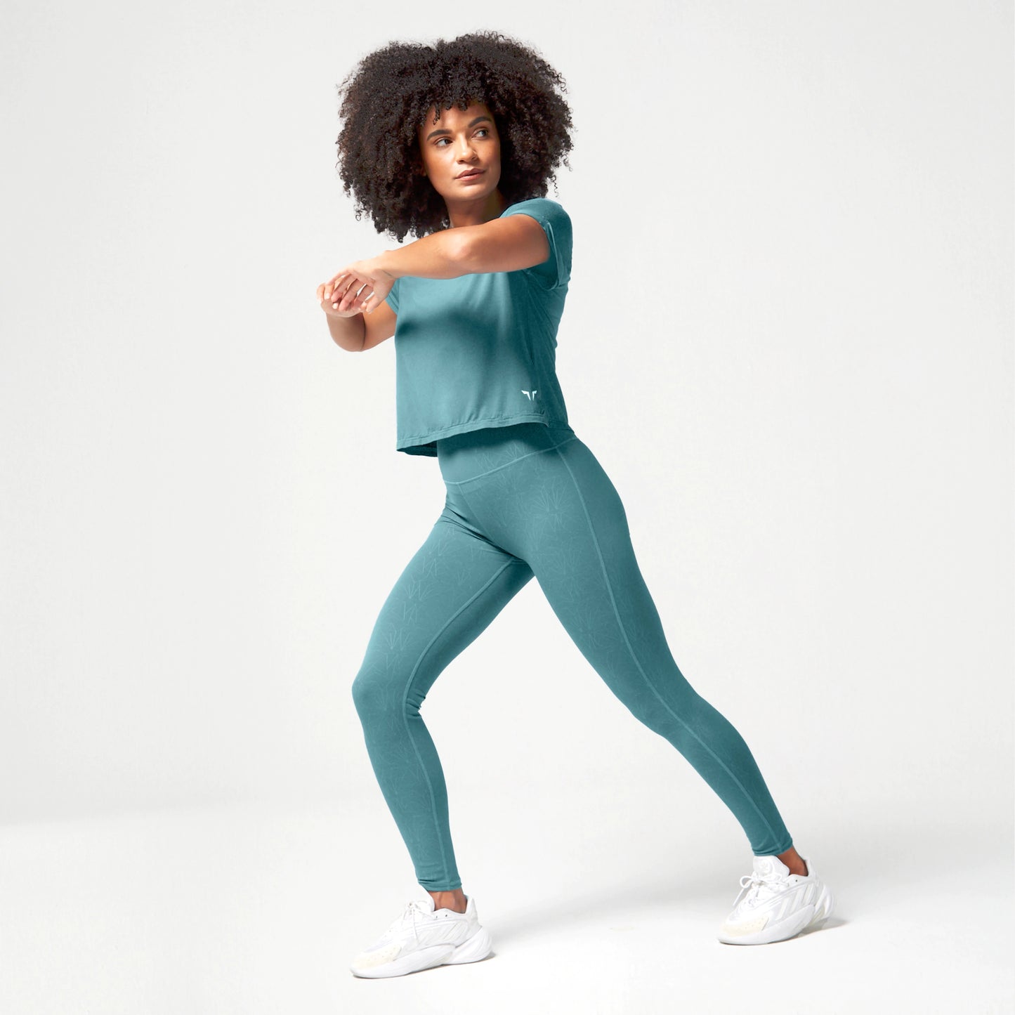 squatwolf-workout-clothes-breeze-camo-tee-hydro-gym-t-shirts-for-women