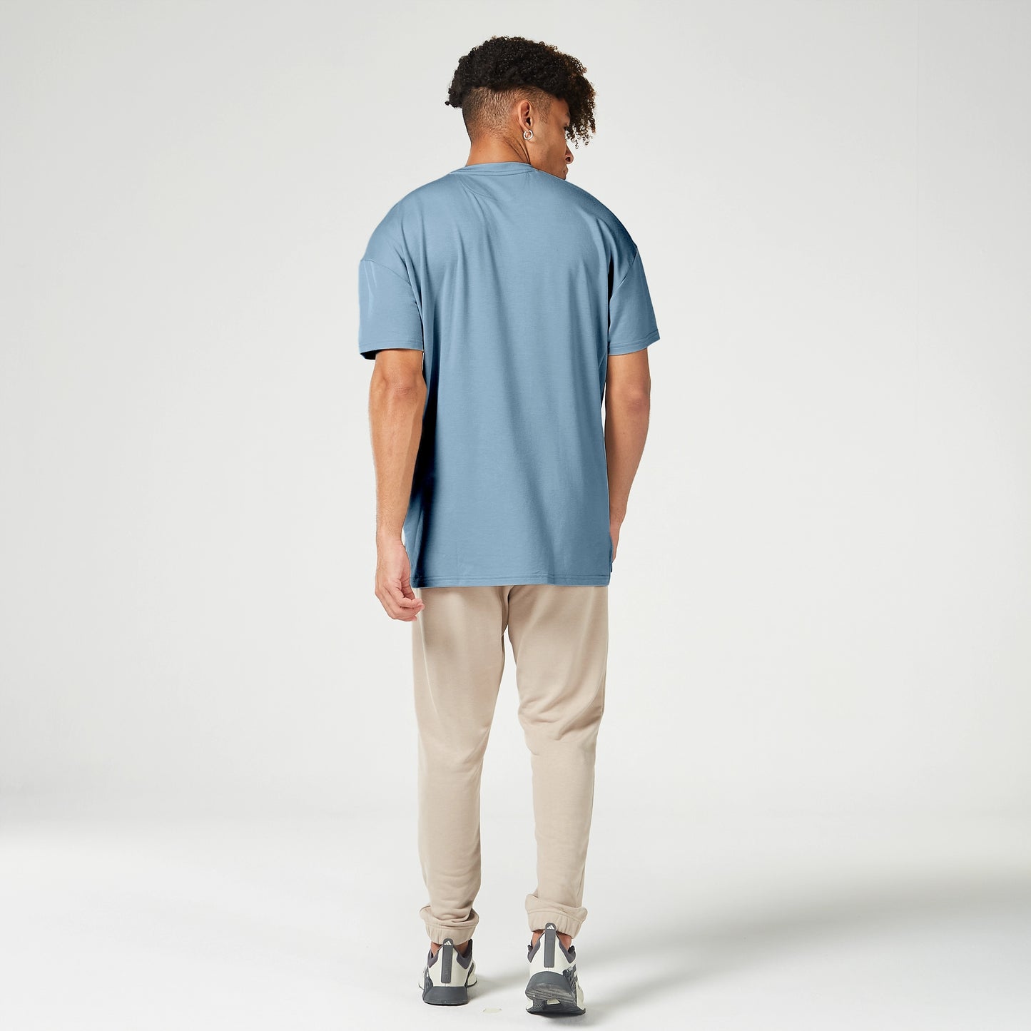 ايسينشال تيشيرت فضفاض - أزرق