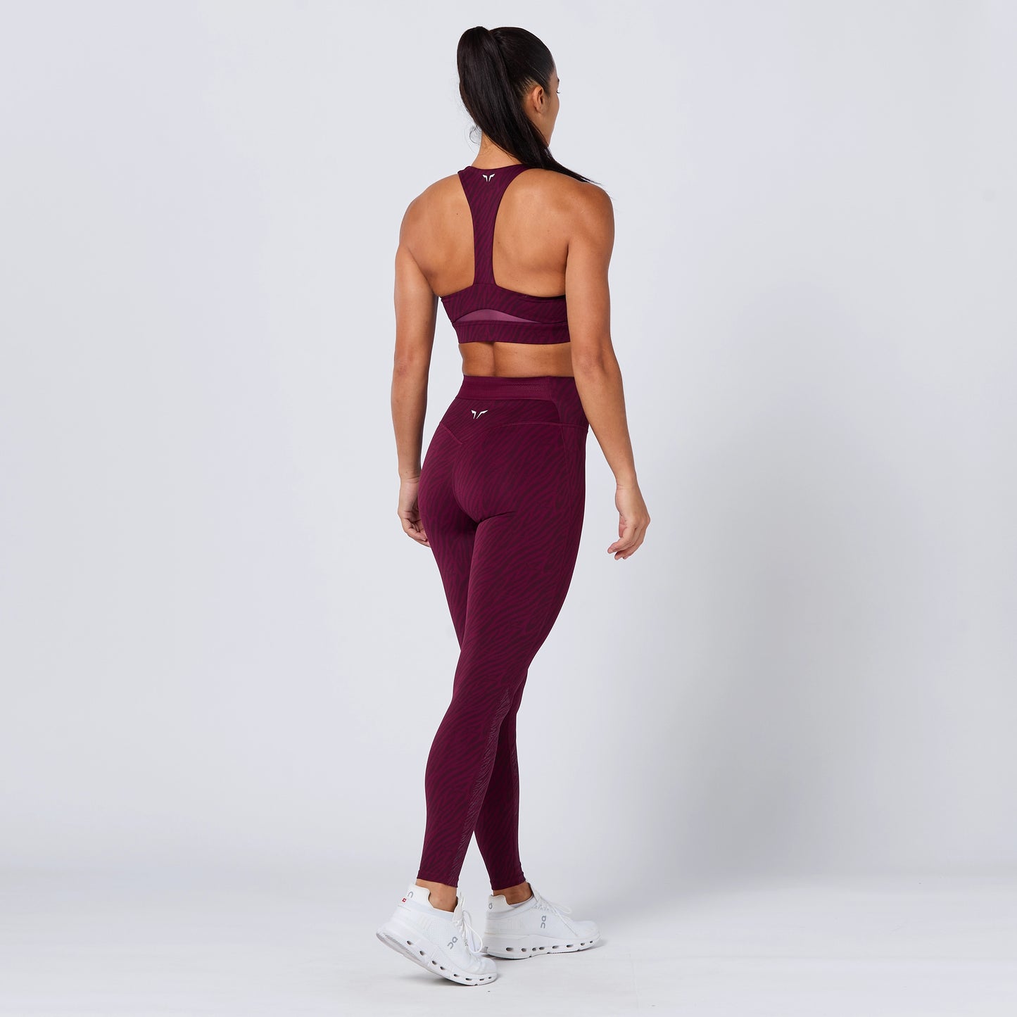 لقينز مقاومة للإنزلاق 27 انش - كرزي داكن