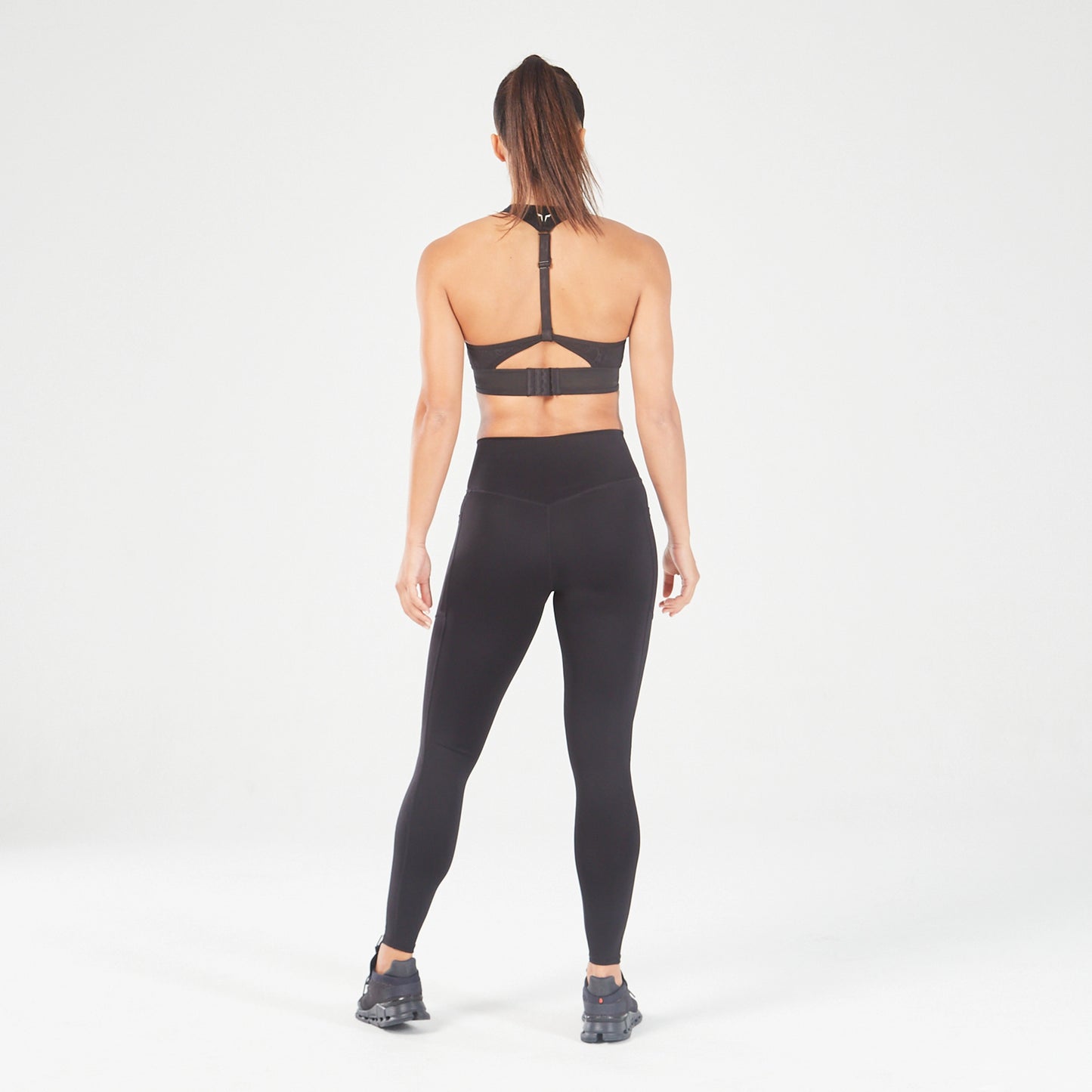squatwolf-workout-clothes-serpent-zip-up-bra-black-sports-bra-for-gym