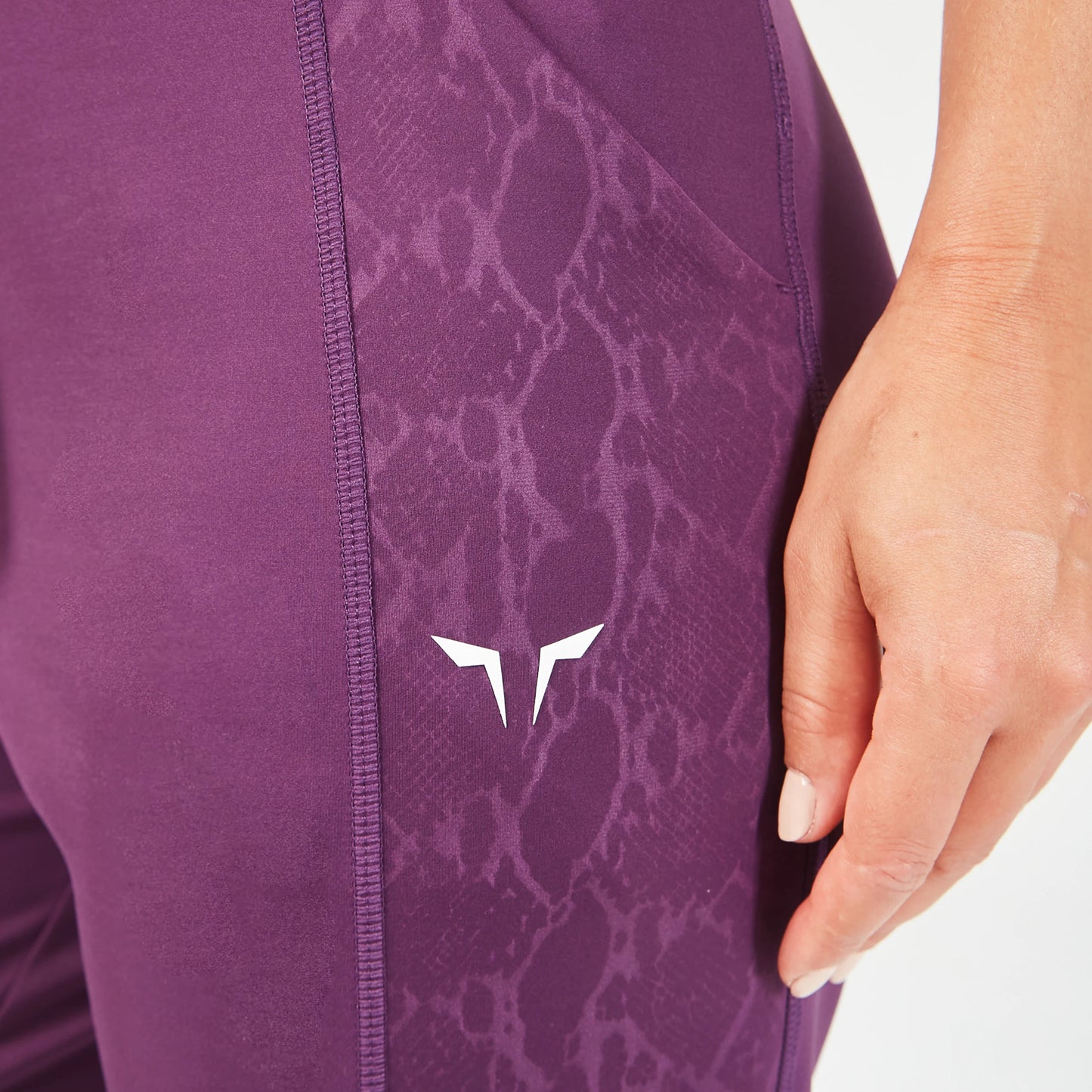 squatwolf-workout-clothes-core-track-pants-shadow-purple-gym-pants-for-women