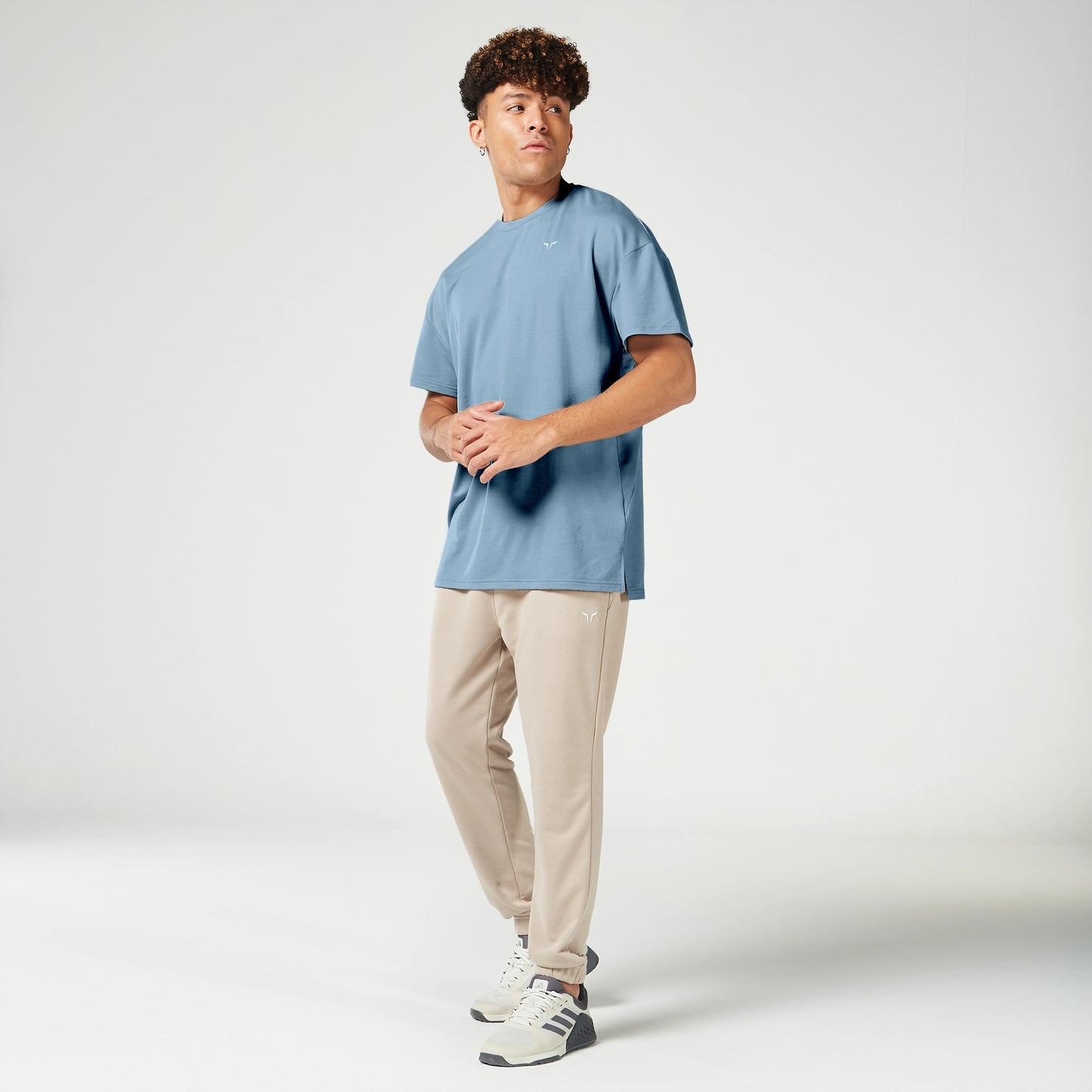 ايسينشال تيشيرت فضفاض - أزرق