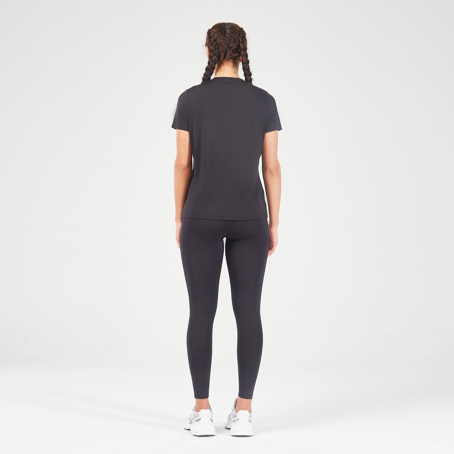 squatwolf-workout-clothes-essential-v-neck-tee-black-gym-t-shirts-for-women