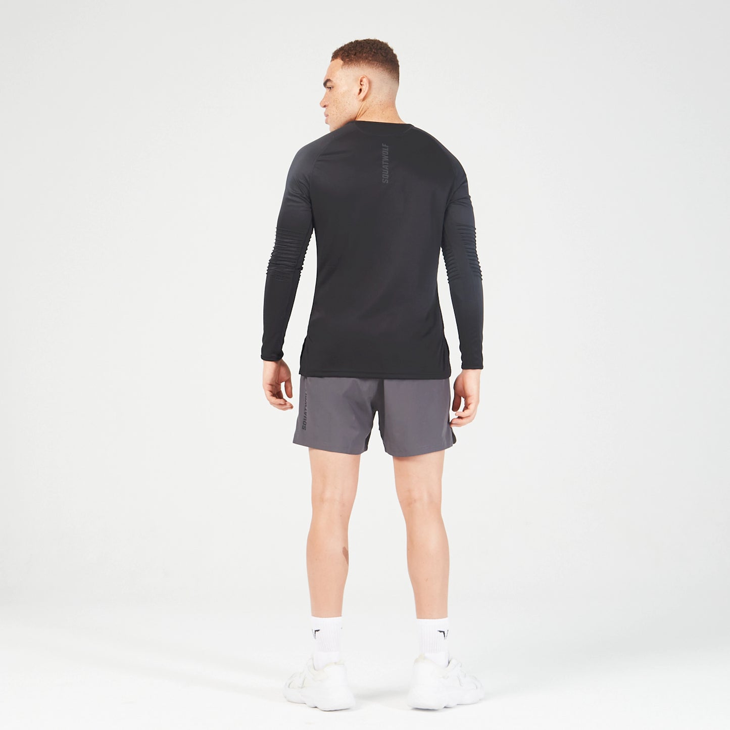 squatwolf-gym-wear-essential-agility-long-sleeves-tee-black-workout-shirts-for-men