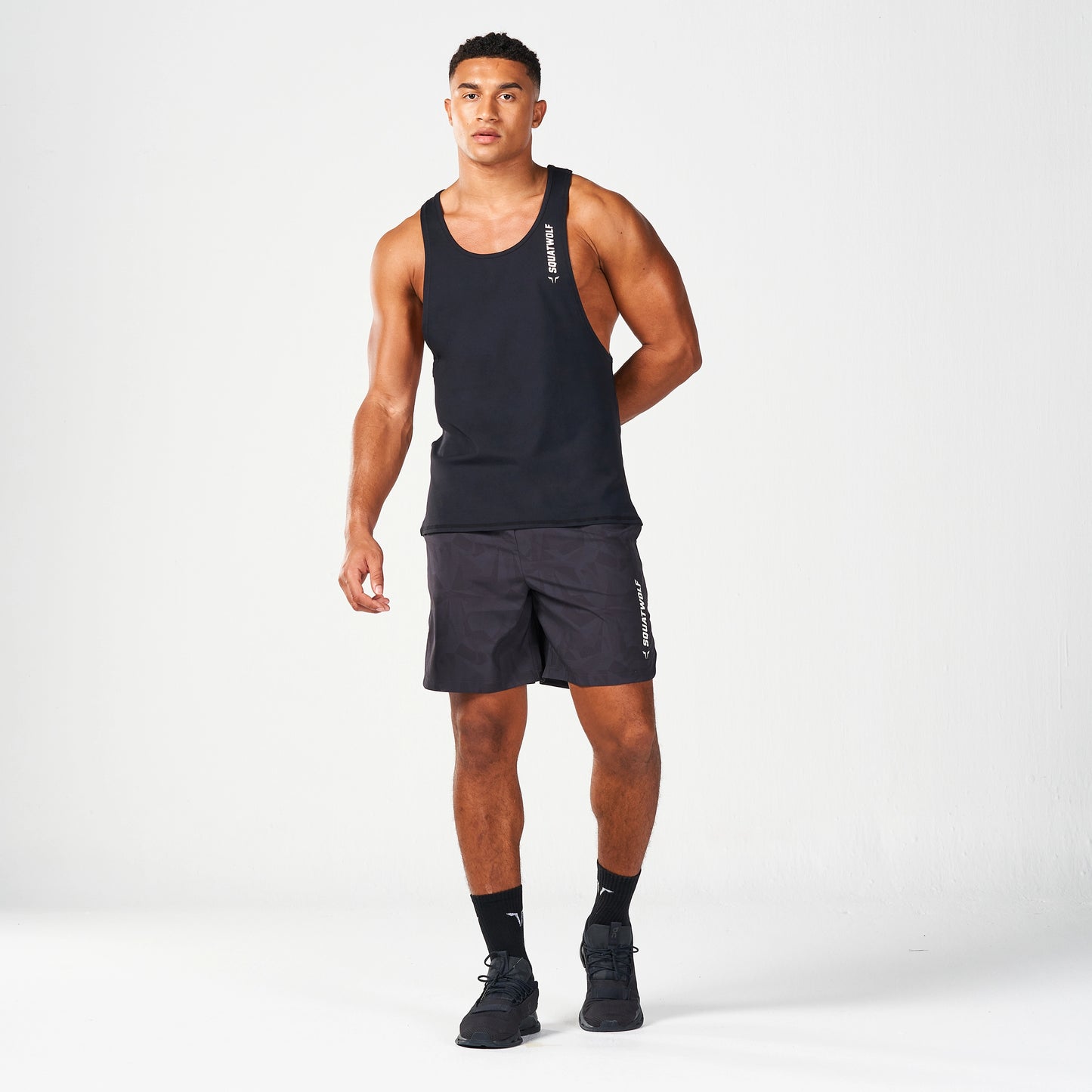 شورت واريور 2.0 بطول 7 بوصة - كامو بنقاط سوداء