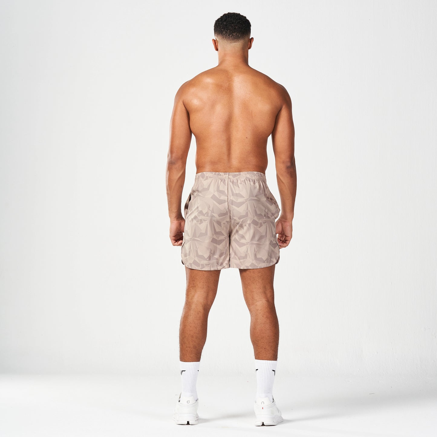 شورت واريور 2.0 بطول 5 بوصة - نمط تمويه ترابي