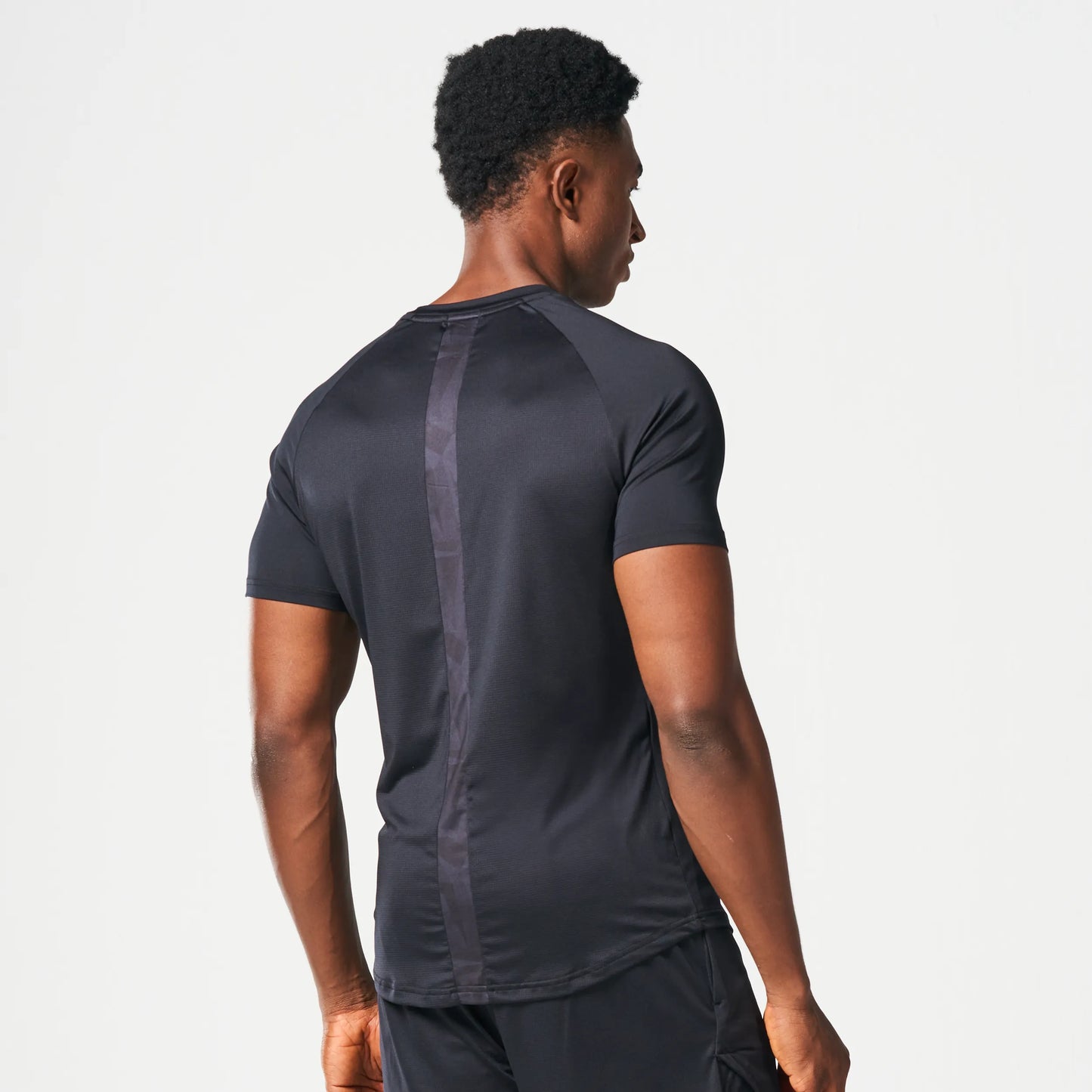 تيشيرت ليمتليس ريزور 2.0 - أسود