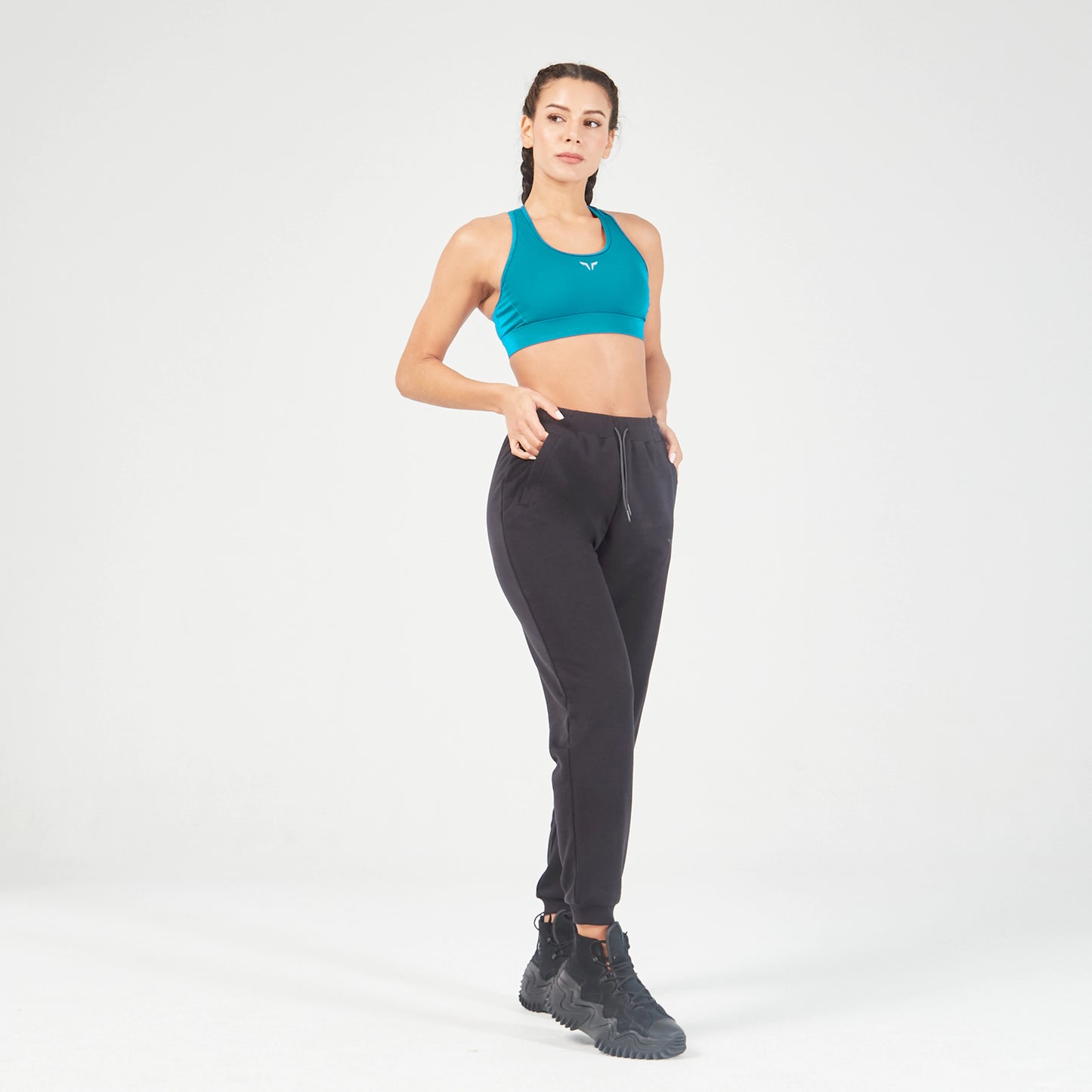 squatwolf-workout-clothes-essential-relaxed-joggers-black-gym-pants-for-women