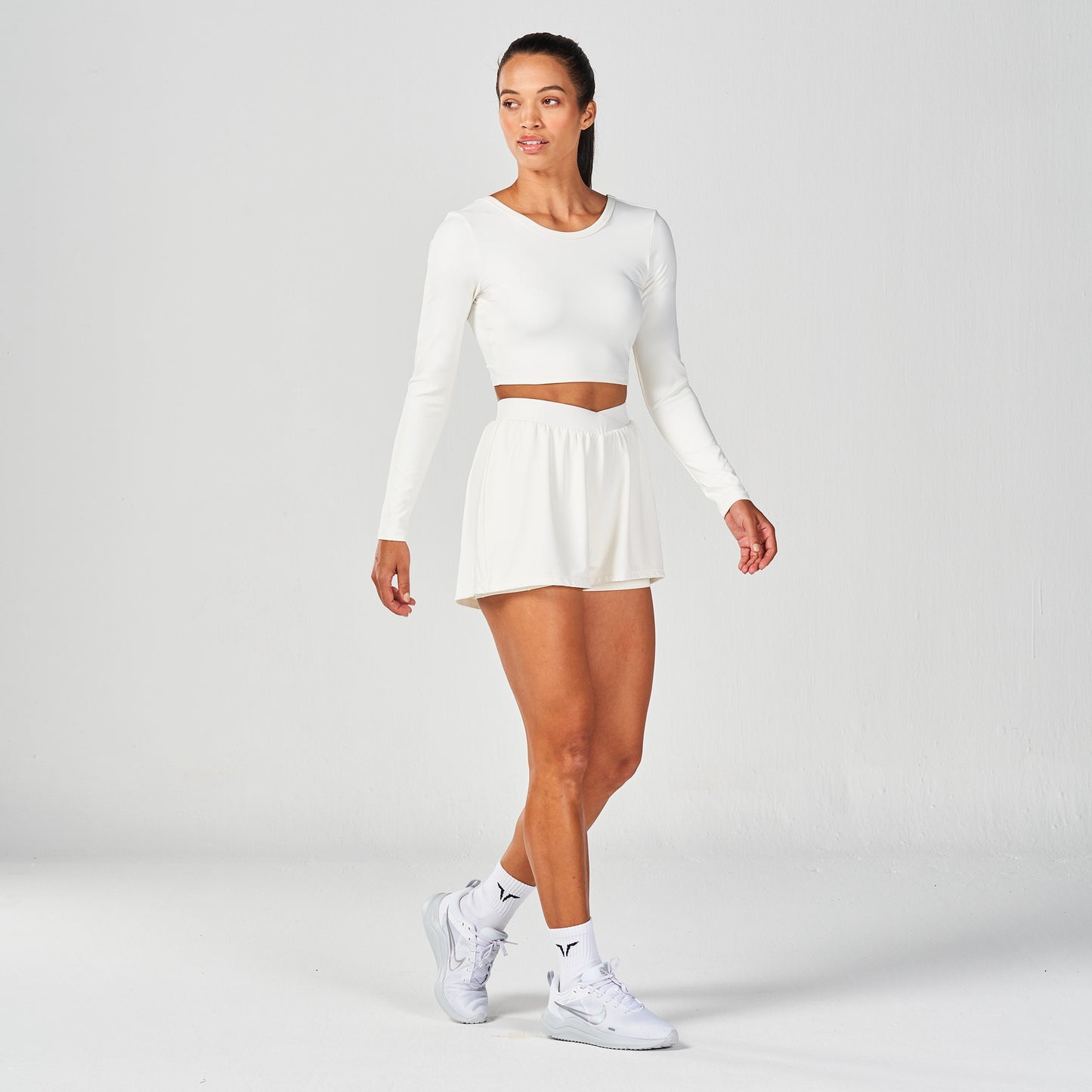 Warrior Crop Top 2.0 Hot Pink Edition - Pearl White