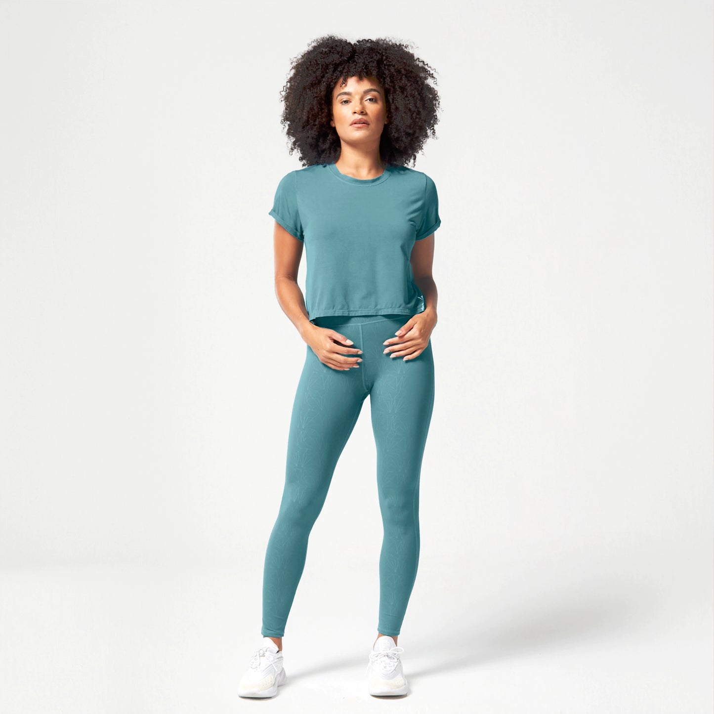 squatwolf-workout-clothes-breeze-camo-tee-hydro-gym-t-shirts-for-women
