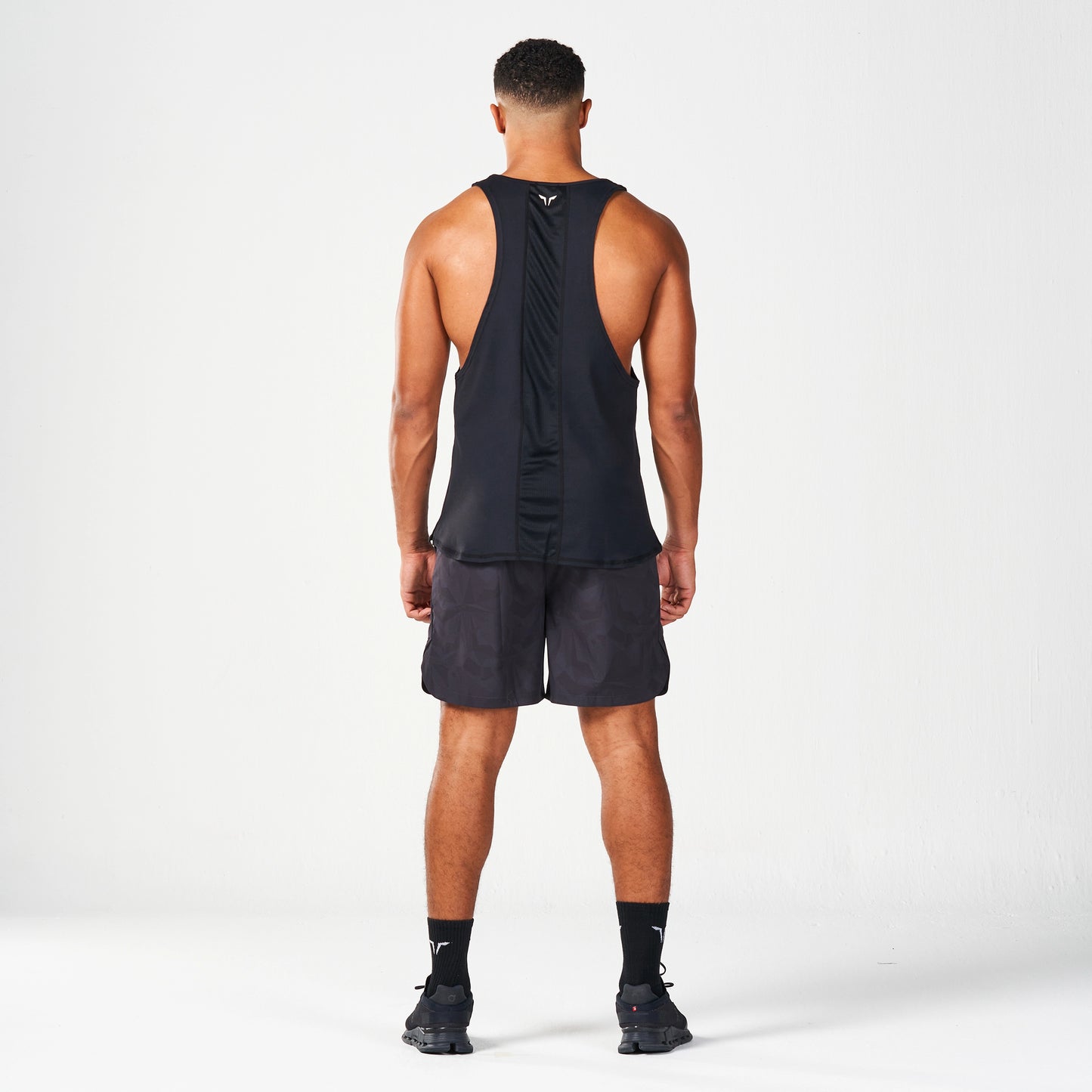 بلوزة ليفت سترينجر 2.0 - أسود