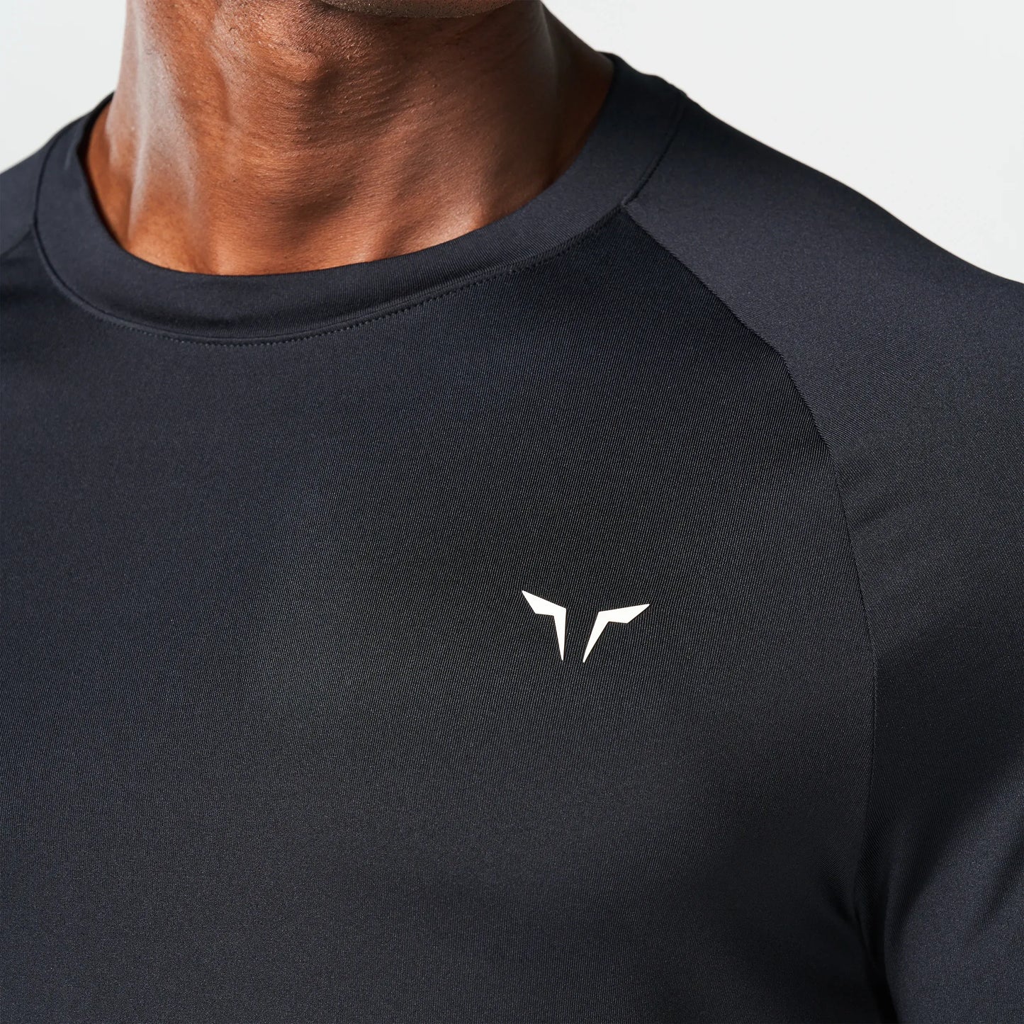 تيشيرت ليمتليس ريزور 2.0 - أسود