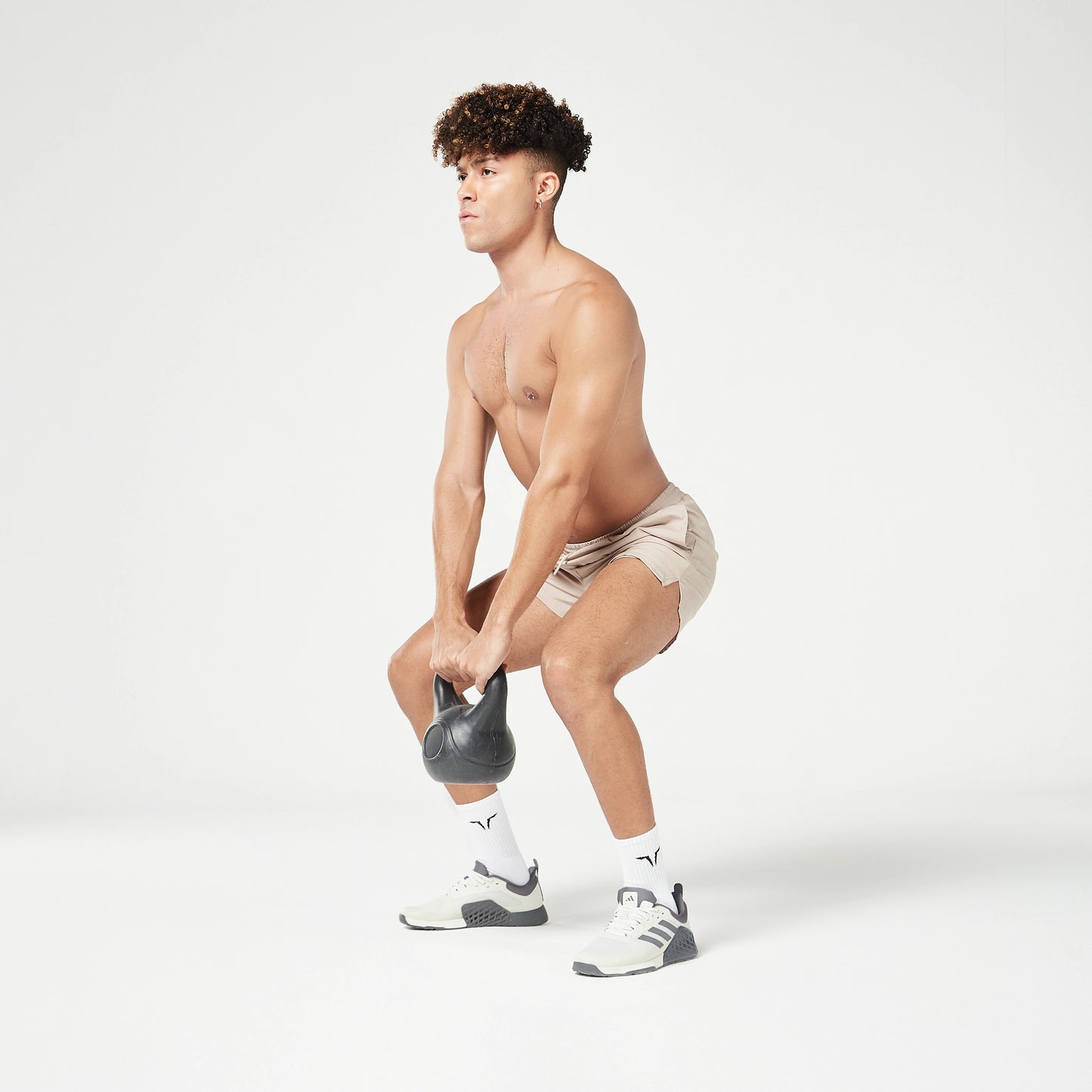  ايسينشال شورت "3 - ترابي