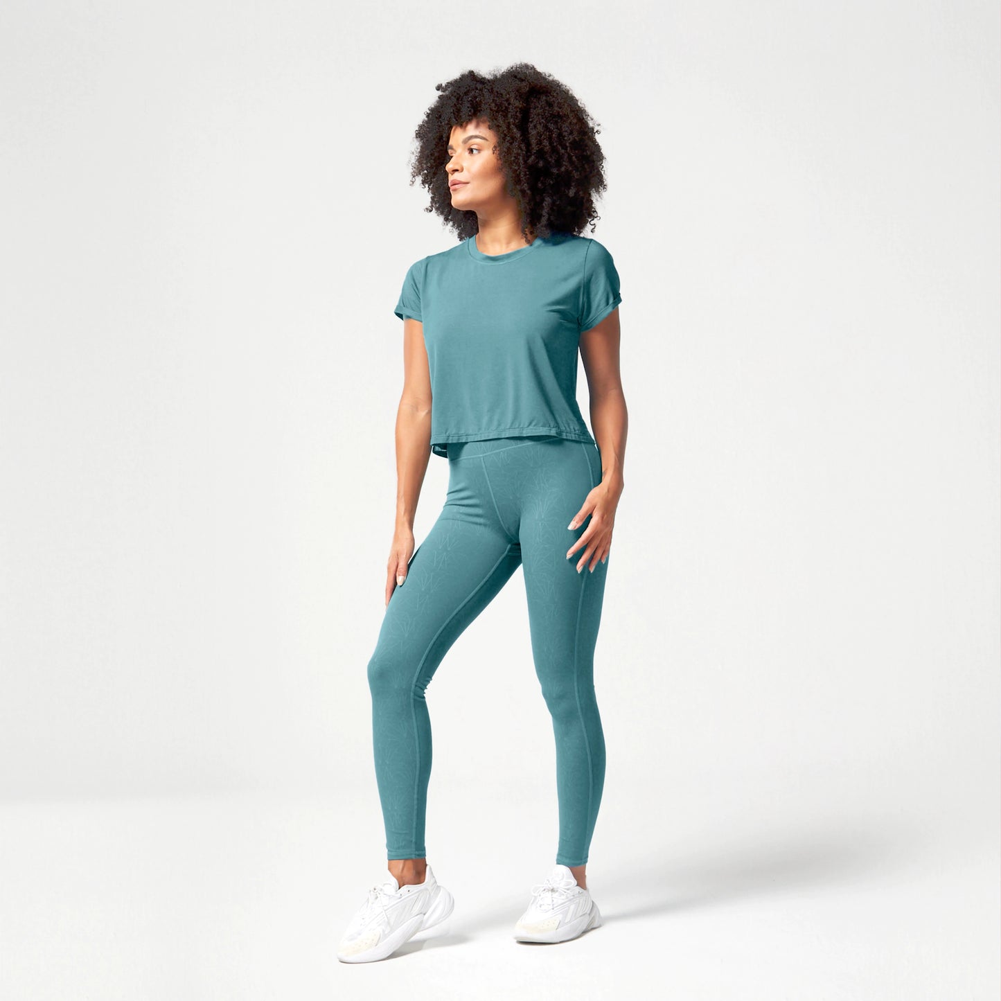 squatwolf-workout-clothes-breeze-camo-tee-hydro-gym-t-shirts-for-women