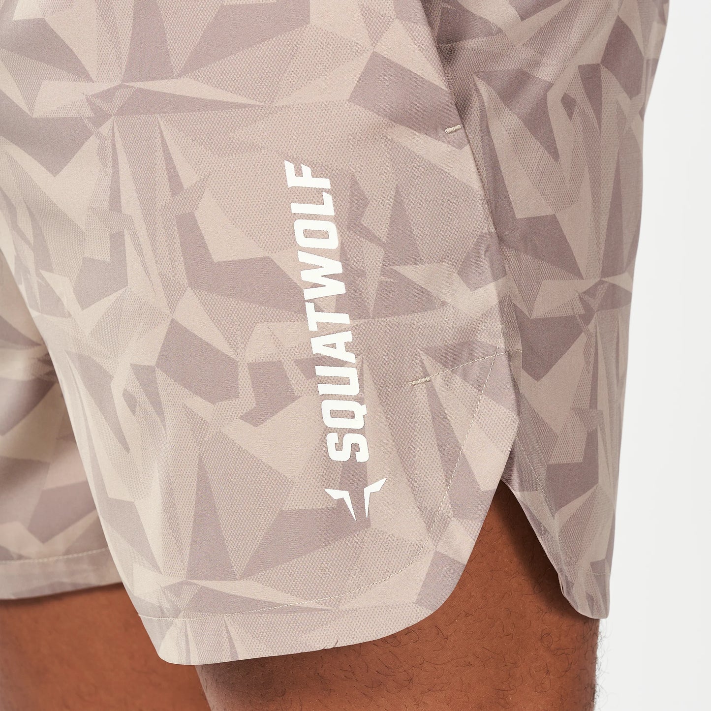 شورت واريور 2.0 بطول 5 بوصة - نمط تمويه ترابي