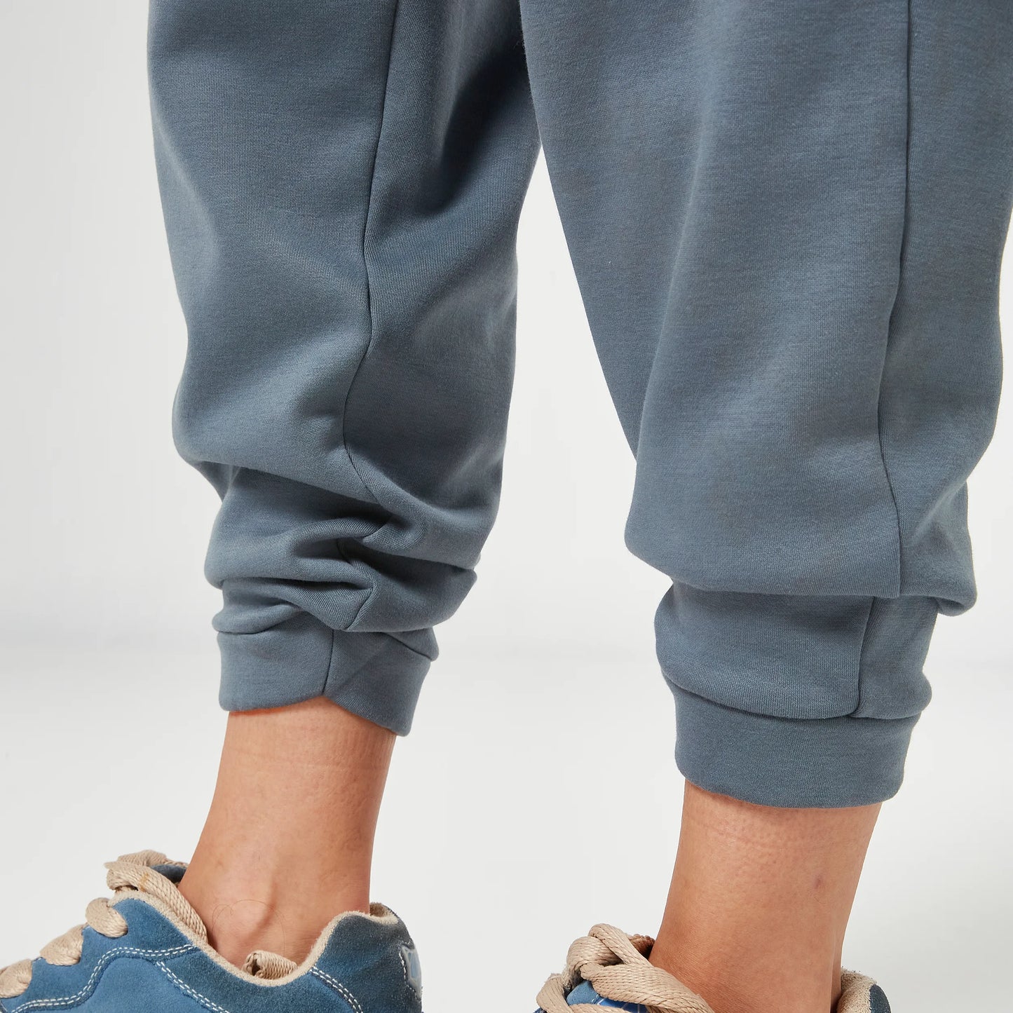 بنطلون ريتروجرايد الرياضي بعقدة كريس كروس - رمادي غامق