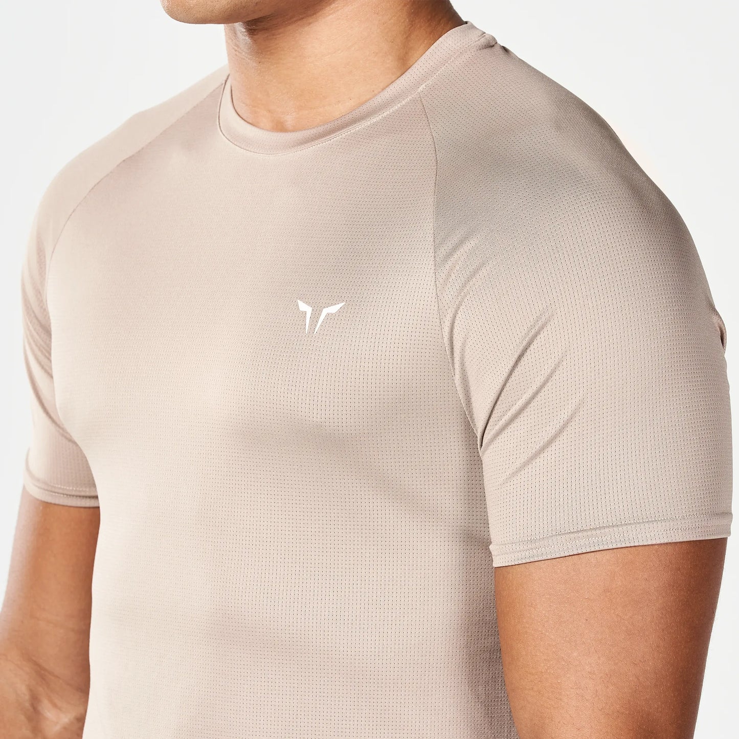 تيشيرت 2.0 من قماش شبكي من كور - ترابي