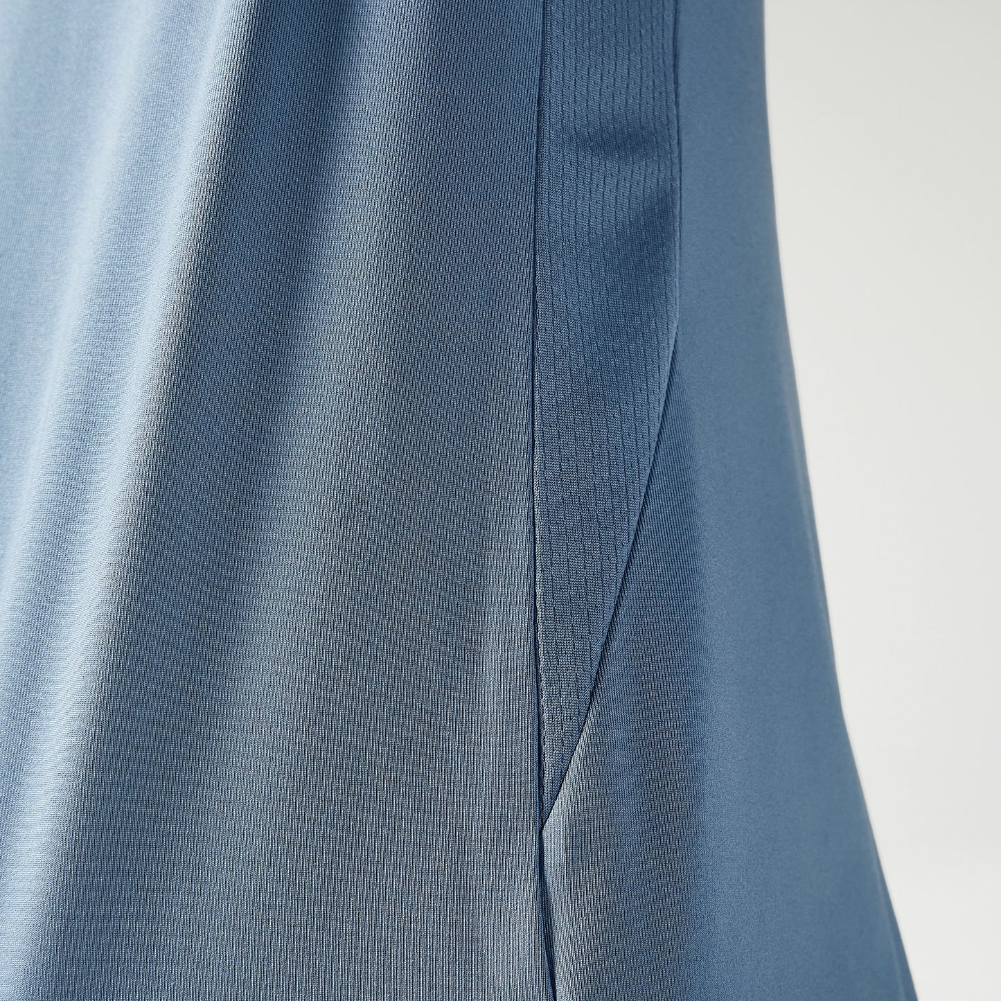 Essential Relaxed Fit T-shirt - Coronet Blue