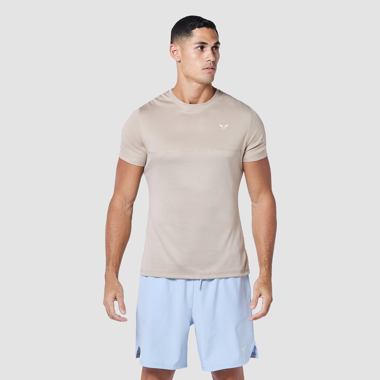 تيشيرت ايسينشال كونتراست - ترابي