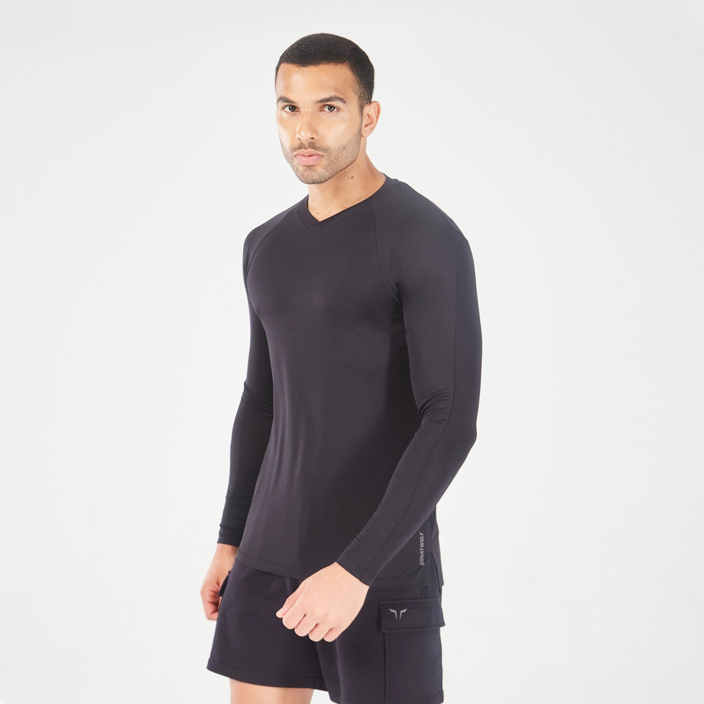 squatwolf-gym-wear-core-level-up-v-neck-tee-black-workout-shirts-for-men