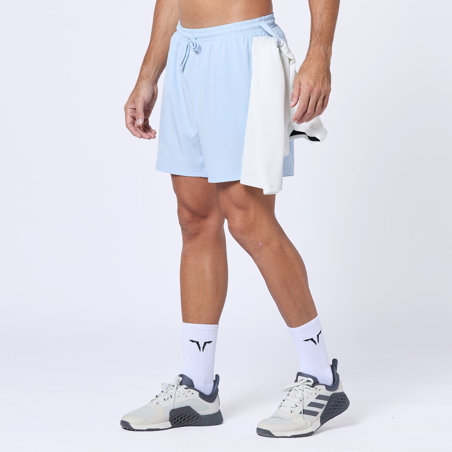 شورت فاونديشن 5"- أزرق سماوي