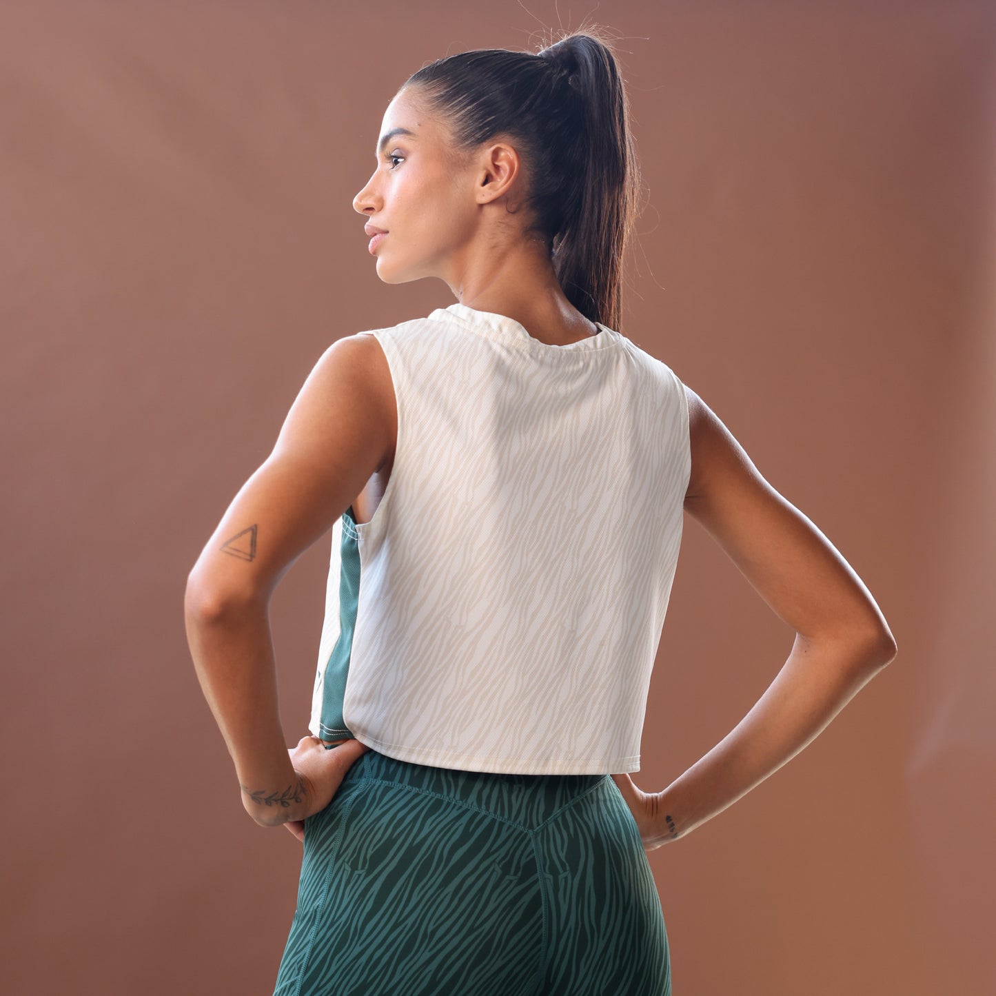 squatwolf-workout-clothes-core-wild-print-crop-tank-pearl-white-gym-tank-tops-for-women
