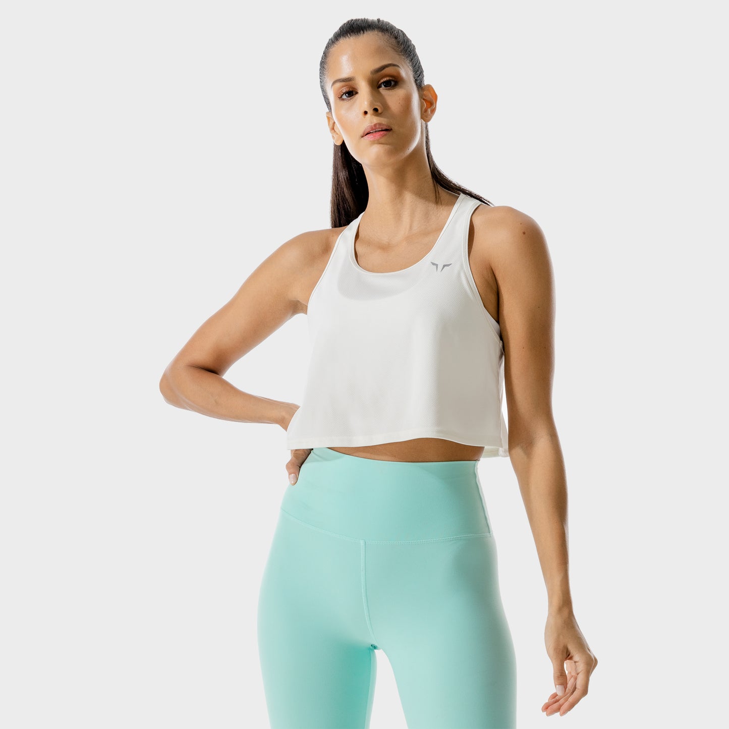squatwolf-workout-clothes-lab-360-crop-tank-whisper-white-gym-tank-tops-for-women