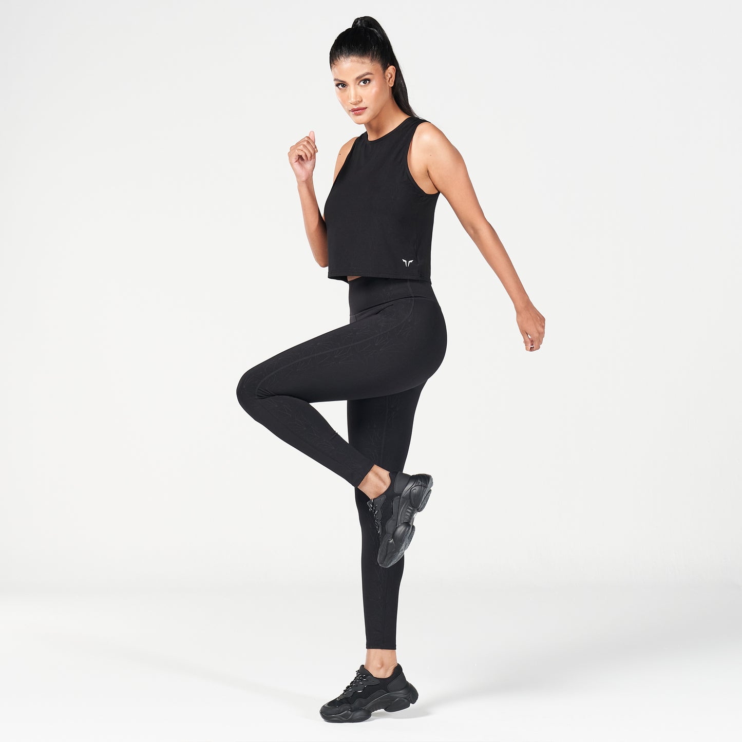 squatwolf-workout-clothes-breeze-camo-tank-black-gym-tank-tops-for-women