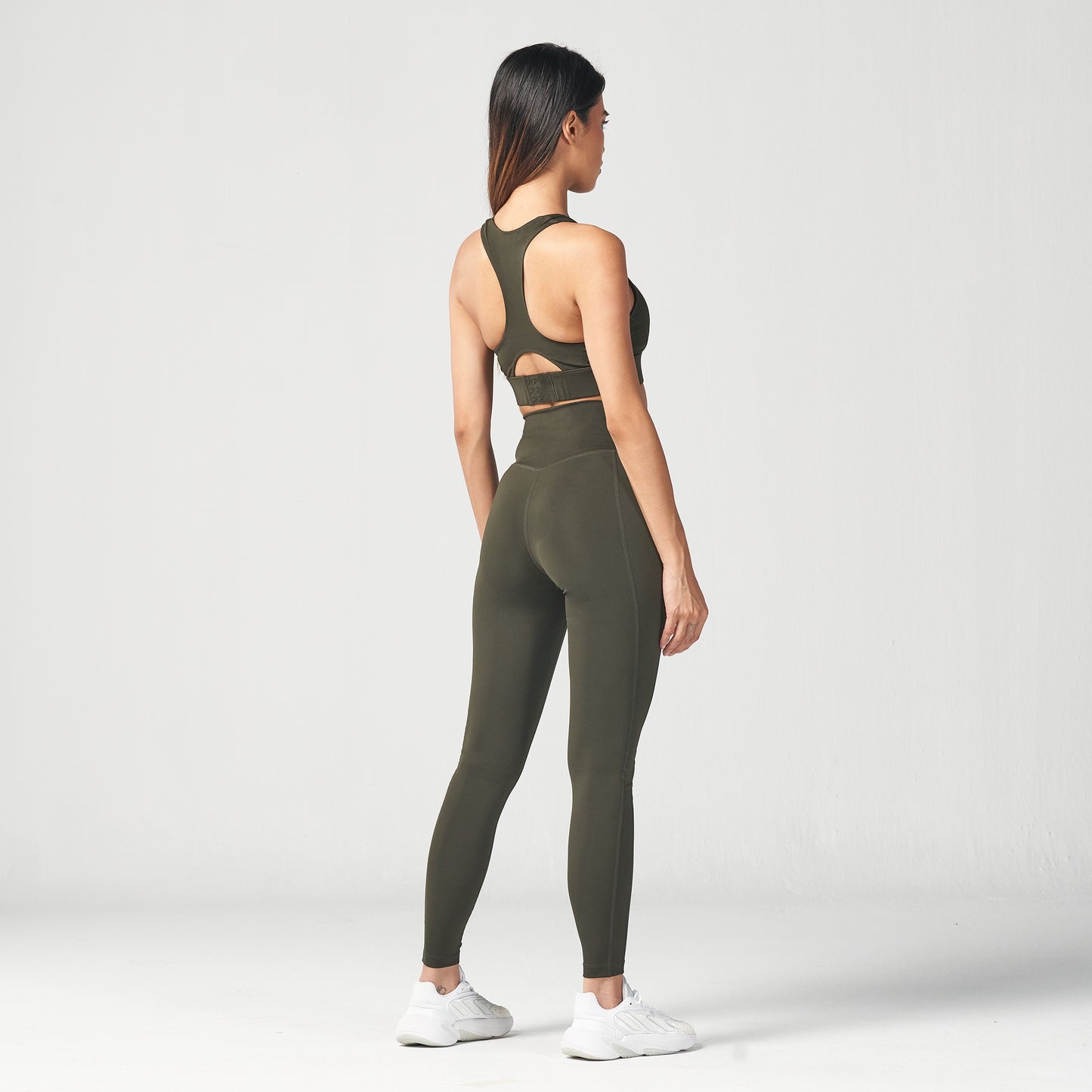 squatwolf-workout-clothes-essential-high-impact-bra-khaki-sports-bra-for-gym