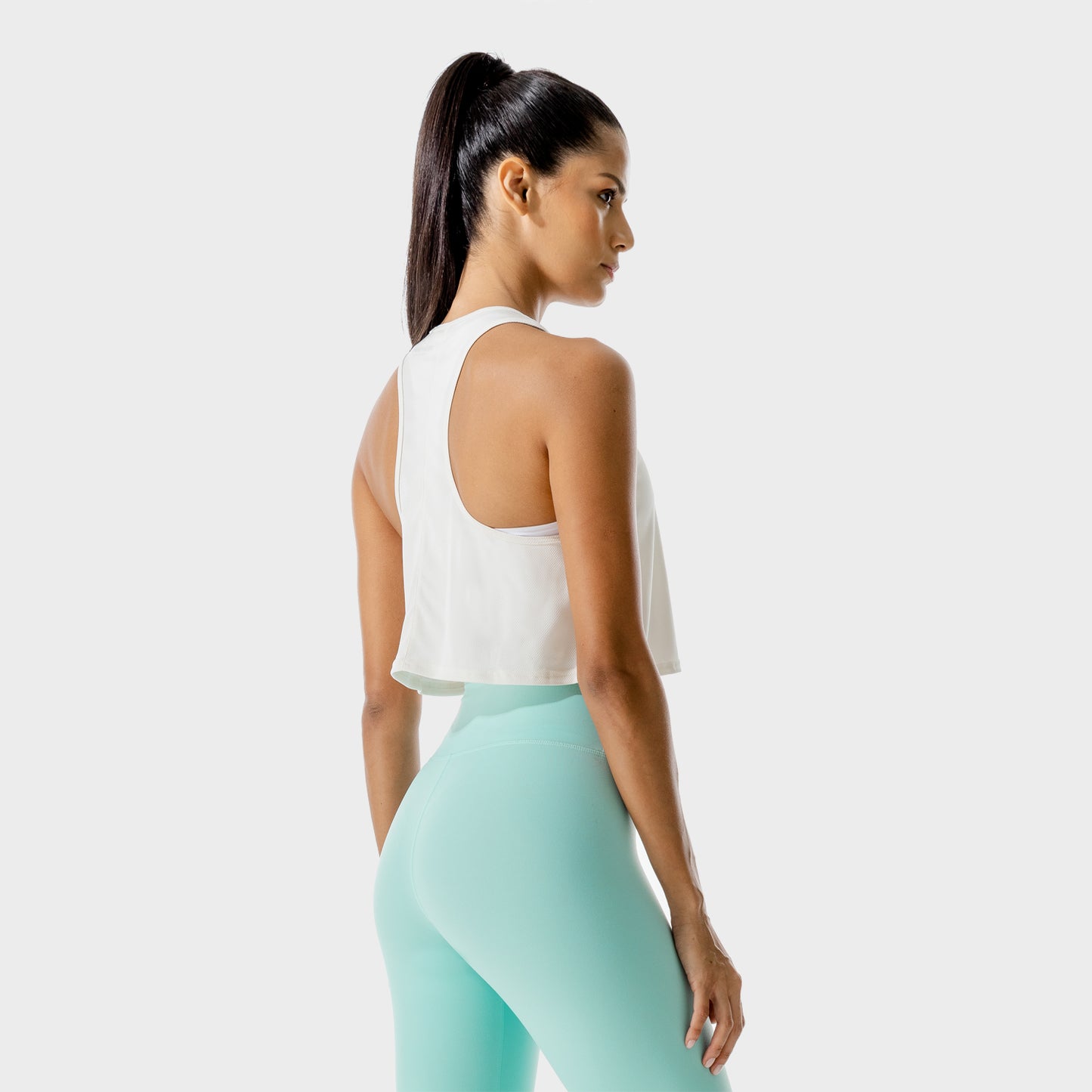 squatwolf-workout-clothes-lab-360-crop-tank-whisper-white-gym-tank-tops-for-women