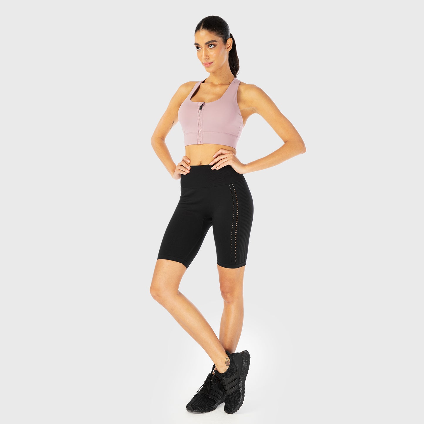 squatwolf-workout-clothes-infinity-seamless-workout-shorts-black-gym-shorts-for-women