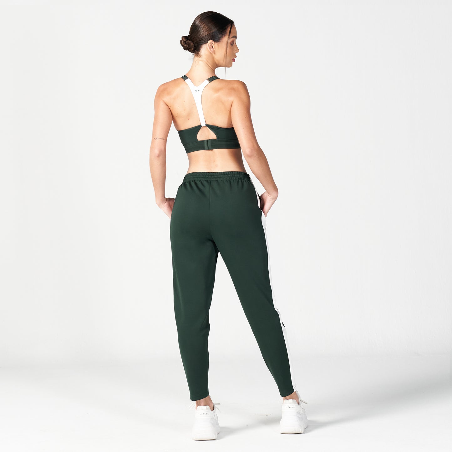 squatwolf-workout-clothes-core-tapered-pants-green-gym-pants-for-women