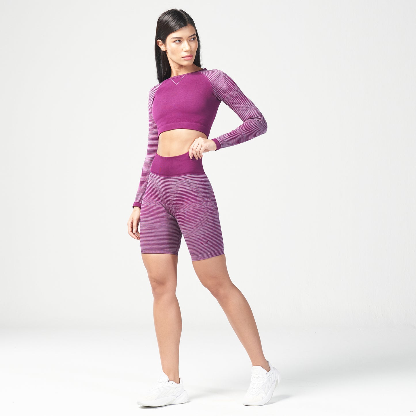 squatwolf-workout-clothes-infinity-stripe-seamless-shorts-dark-purple-gym-shorts-for-women