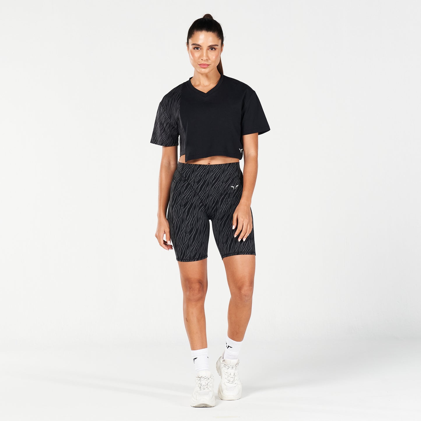 squatwolf-workout-clothes-core-wild-print-boxy-tee-black-gym-t-shirts-for-women