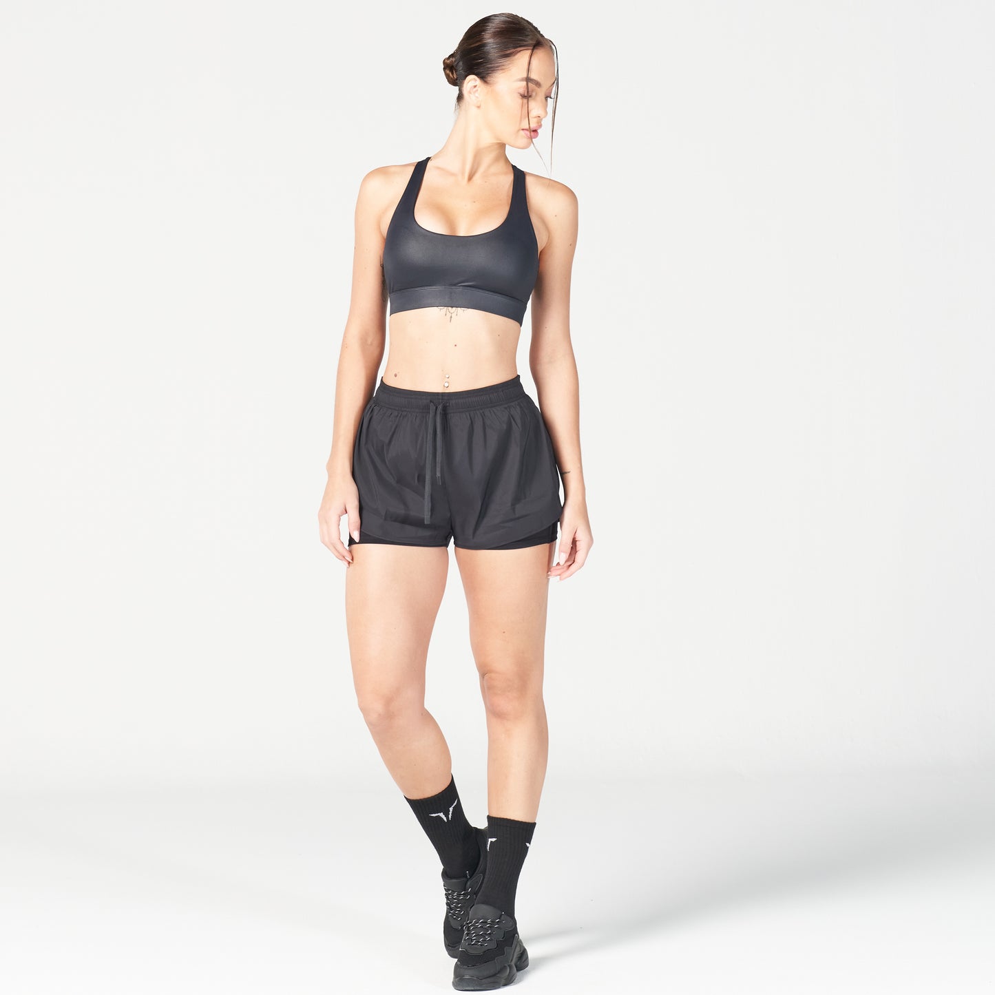 squatwolf-workout-clothes-glaze-2-in-1-shorts-black-gym-shorts-for-women