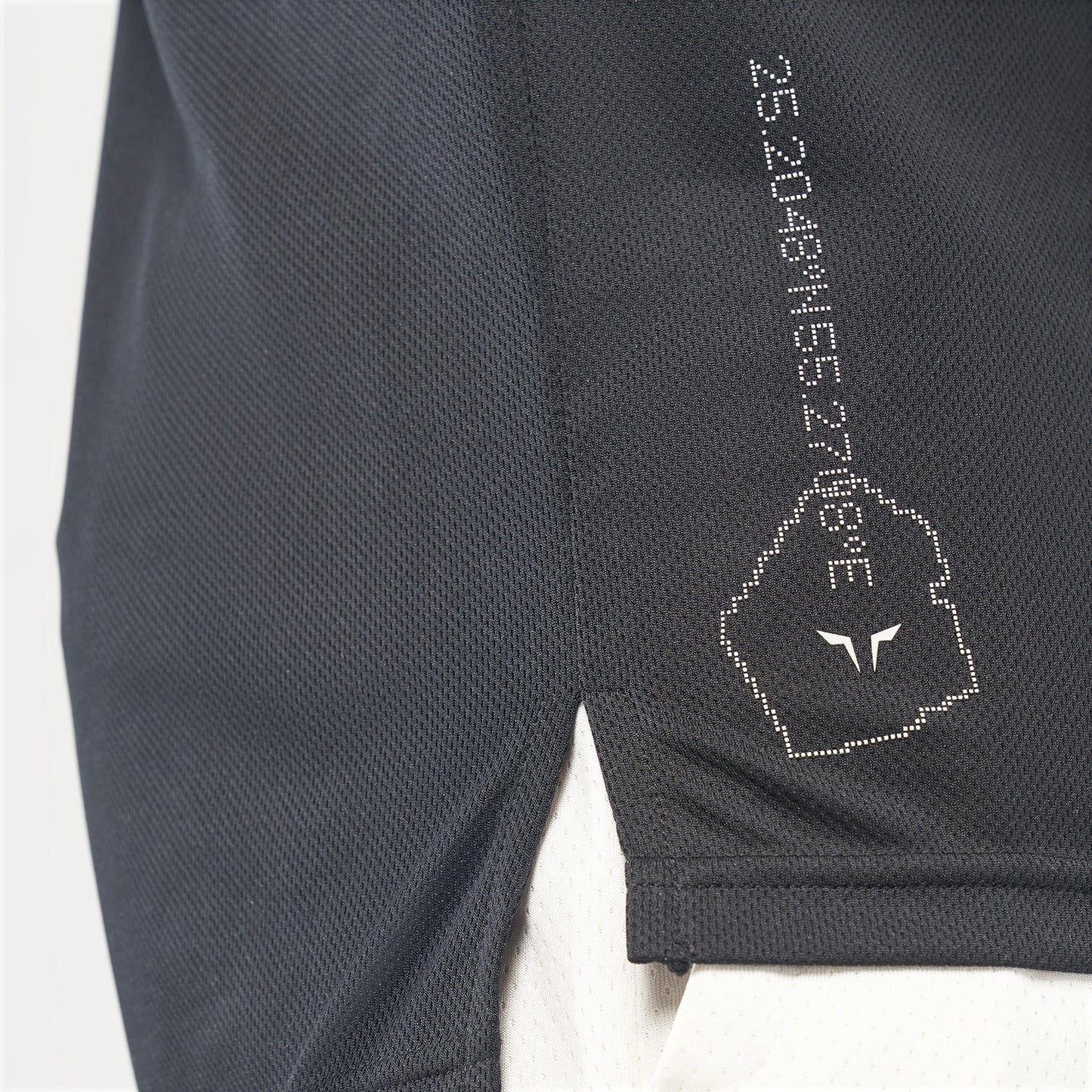 squatwolf-gym-wear-code-logo-muscle-tee-black-workout-shirts-for-men
