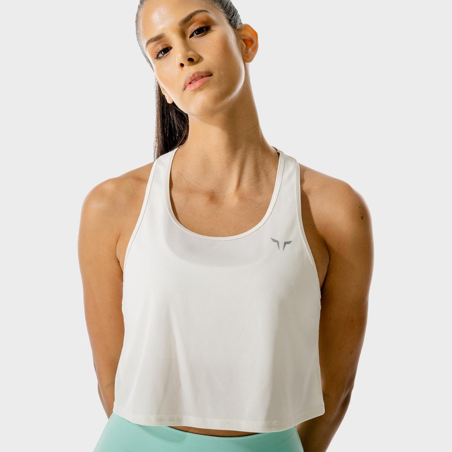 squatwolf-workout-clothes-lab-360-crop-tank-whisper-white-gym-tank-tops-for-women