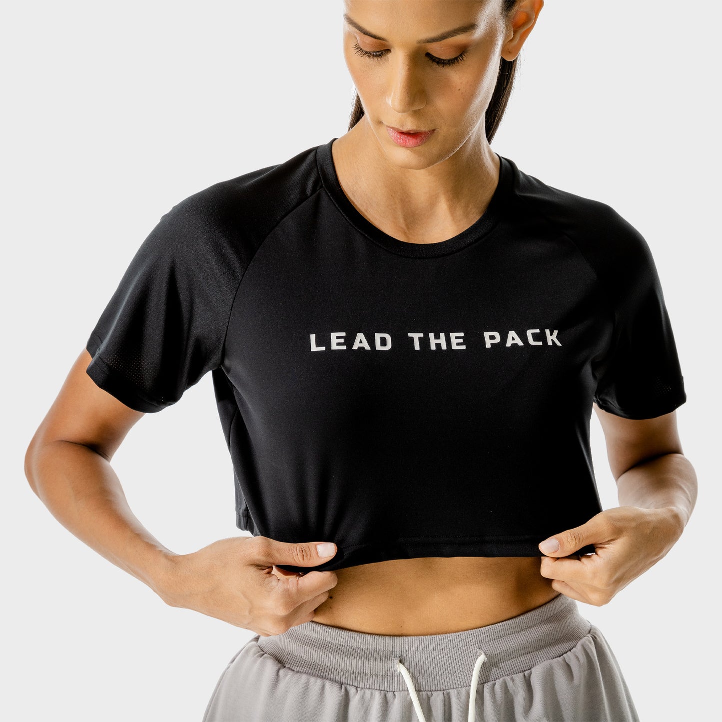 squatwolf-gym-t-shirts-for-women-lab-360-crop-tee-black-workout-clothes