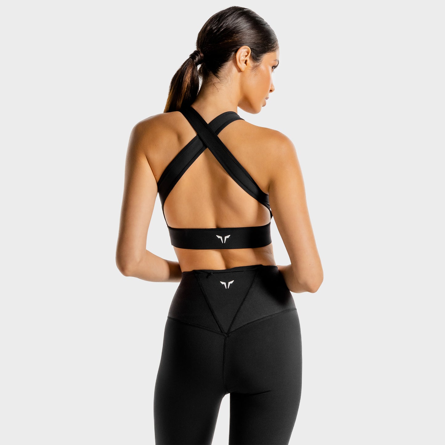 squatwolf-workout-clothes-core-bra-black-sports-bra-for-gym