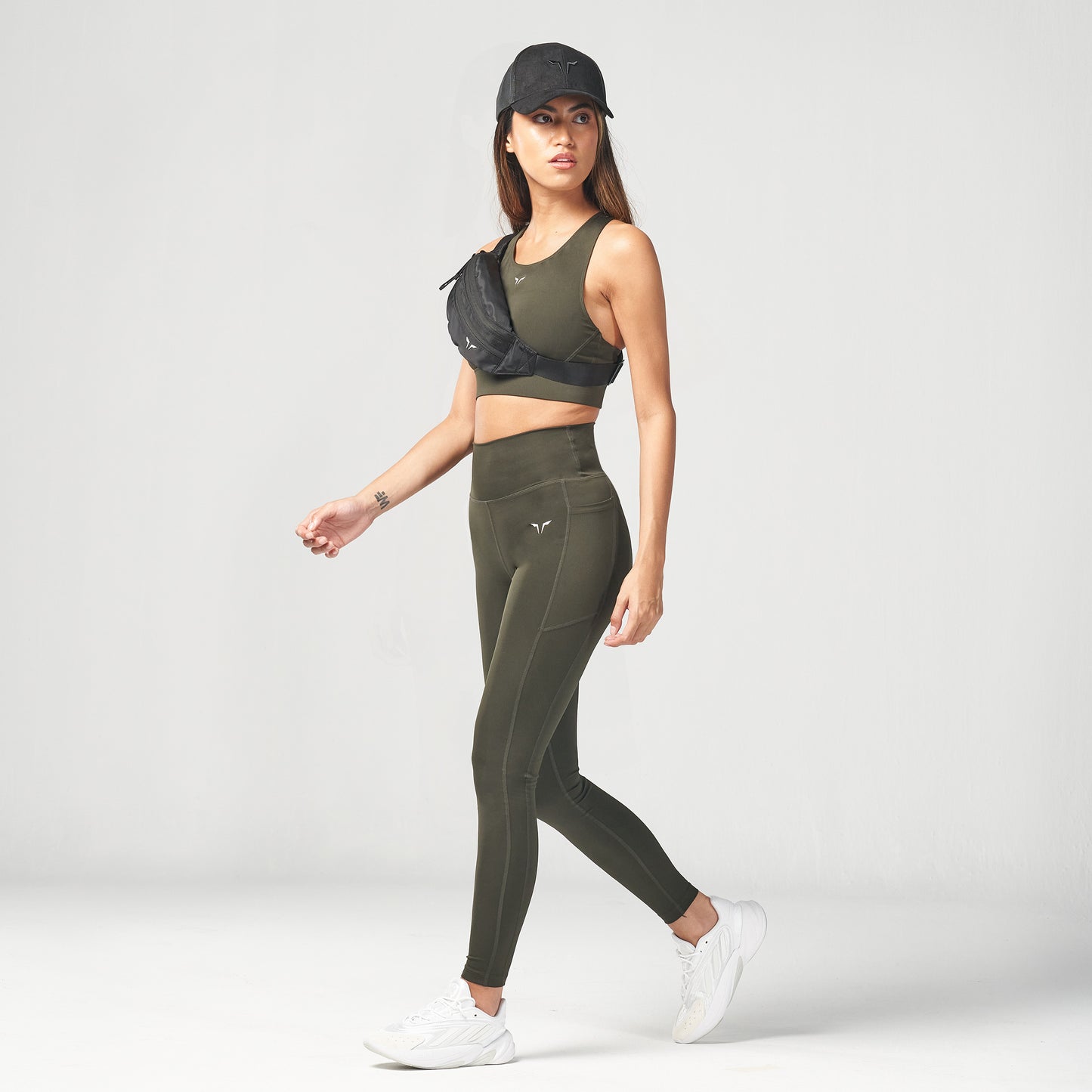 squatwolf-workout-clothes-essential-high-impact-bra-khaki-sports-bra-for-gym