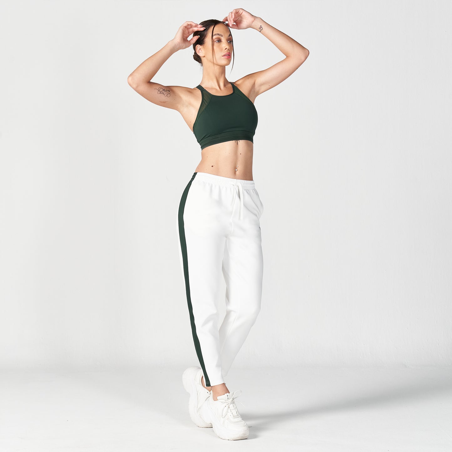 squatwolf-workout-clothes-core-tapered-pants-white-gym-pants-for-women