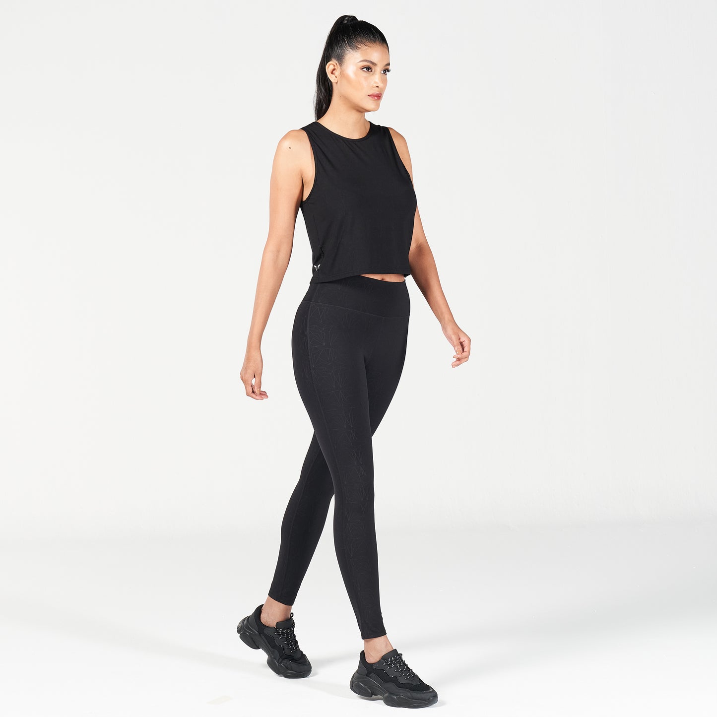 squatwolf-workout-clothes-breeze-camo-tank-black-gym-tank-tops-for-women