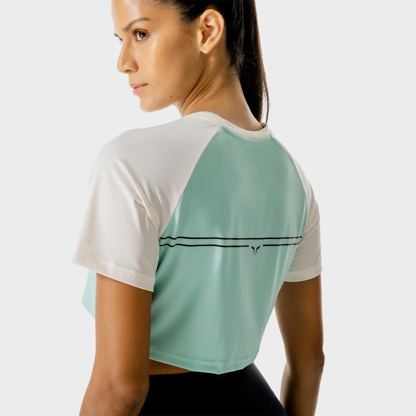 squatwolf-gym-t-shirts-for-women-lab-360-crop-tee-pastel-turquoise-workout-clothes