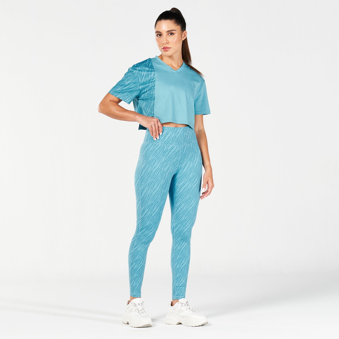 squatwolf-workout-clothes-core-wild-print-boxy-tee-delph-blue-gym-t-shirts-for-women