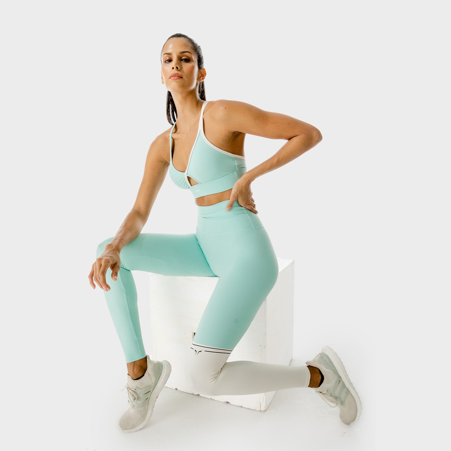 SQUATWOL-workout-clothes-lab-360-colour-block-leggings-blue-gym-leggings-for-women