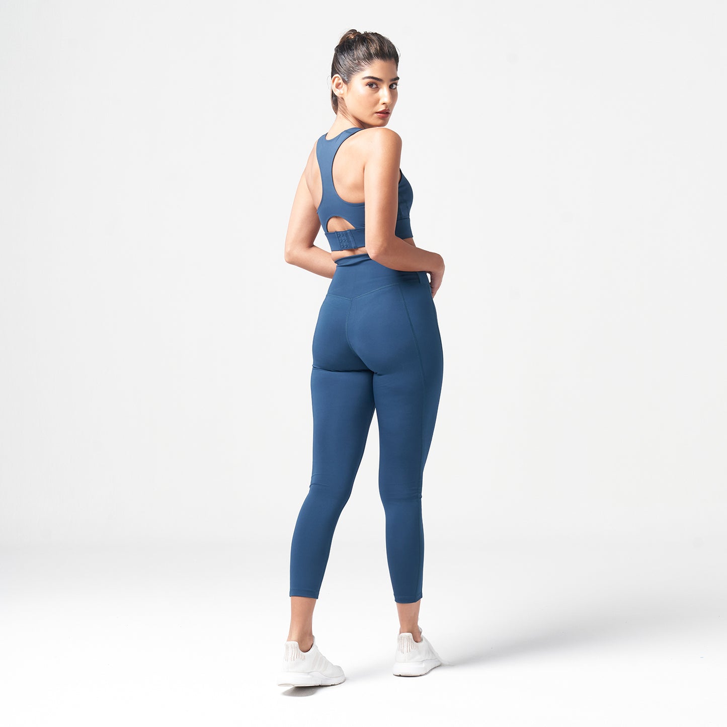 squatwolf-gym-wear-essential-high-impact-bra-teal-workout-bra-for-women