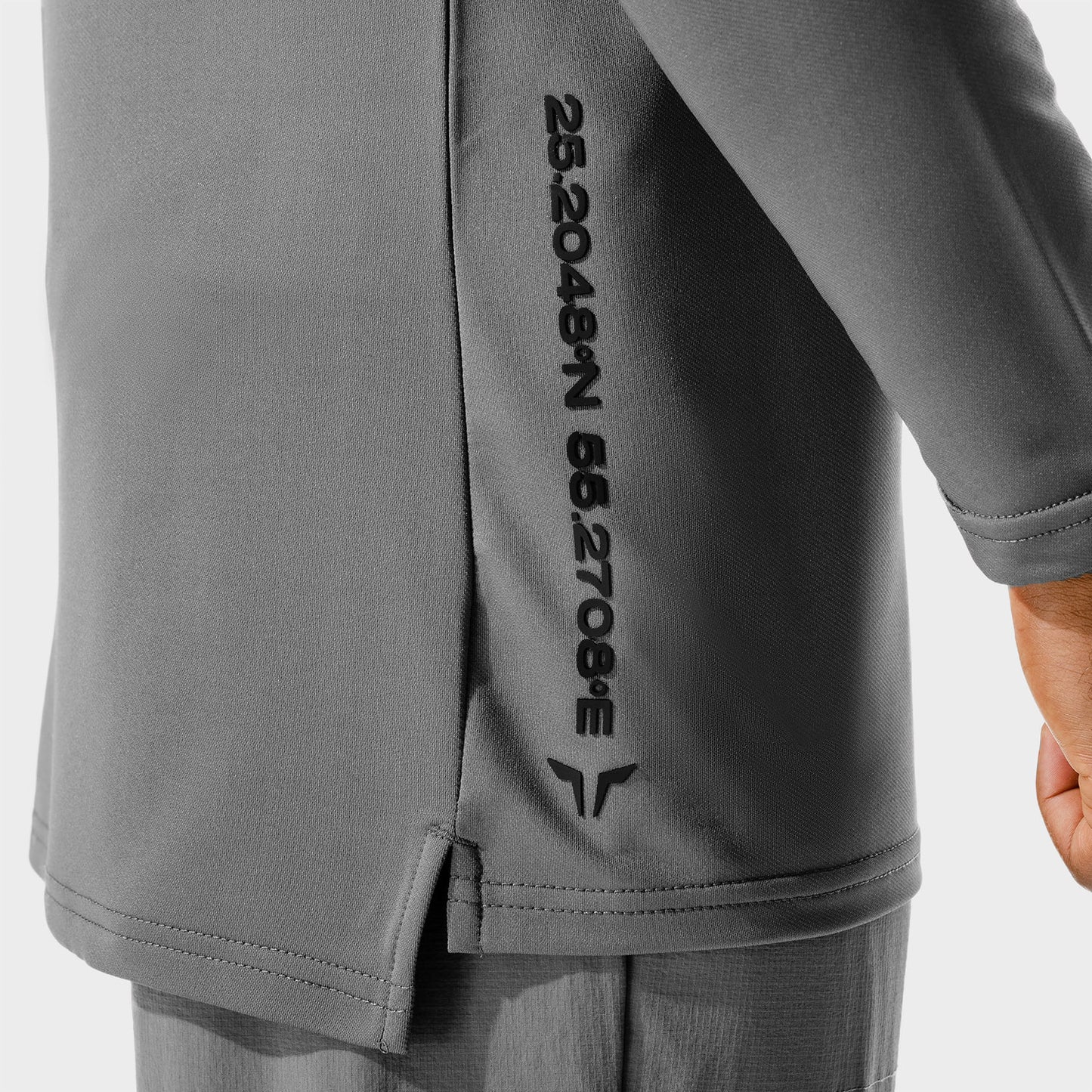 squatwolf-running-tops-code-run-the-city-top-charcoal-gym-clothes-for-men